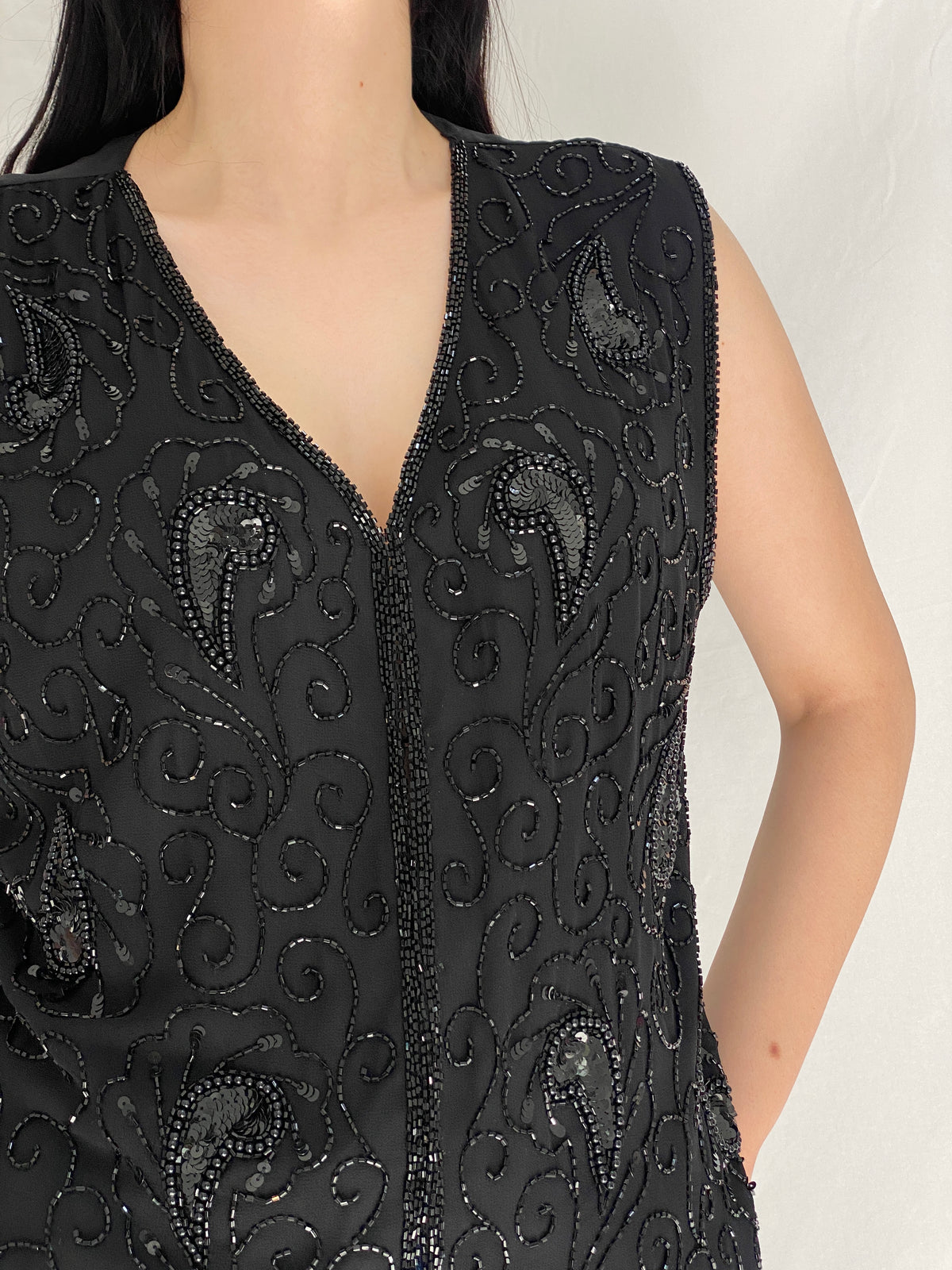 Vintage Black Paisley Sequined & Beaded Party Embellished Evening Vest - M Vintage Black Paisley Sequined & Beaded Party Embellished Evening Vest - M