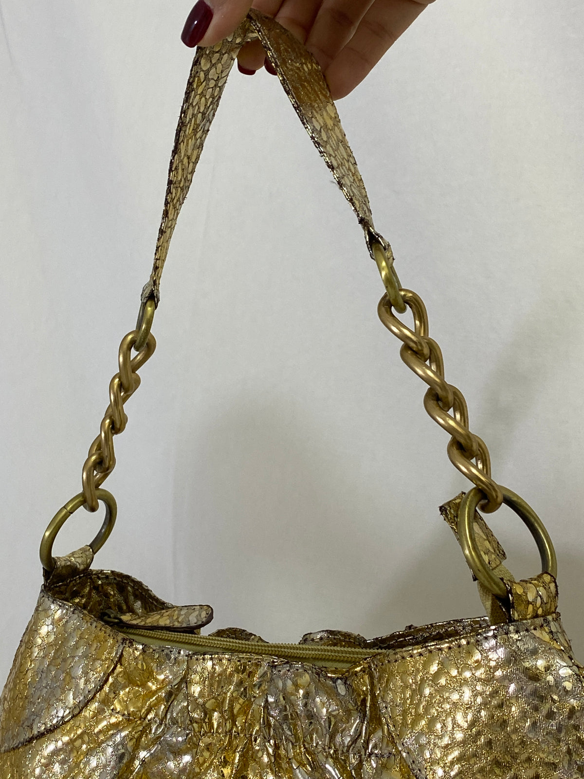 Vintage Gold & Silver Purse Metallic Faux Leather Shoulder Bag with Chain Strap Vintage Gold & Silver Purse Metallic Faux Leather Shoulder Bag with Chain Strap