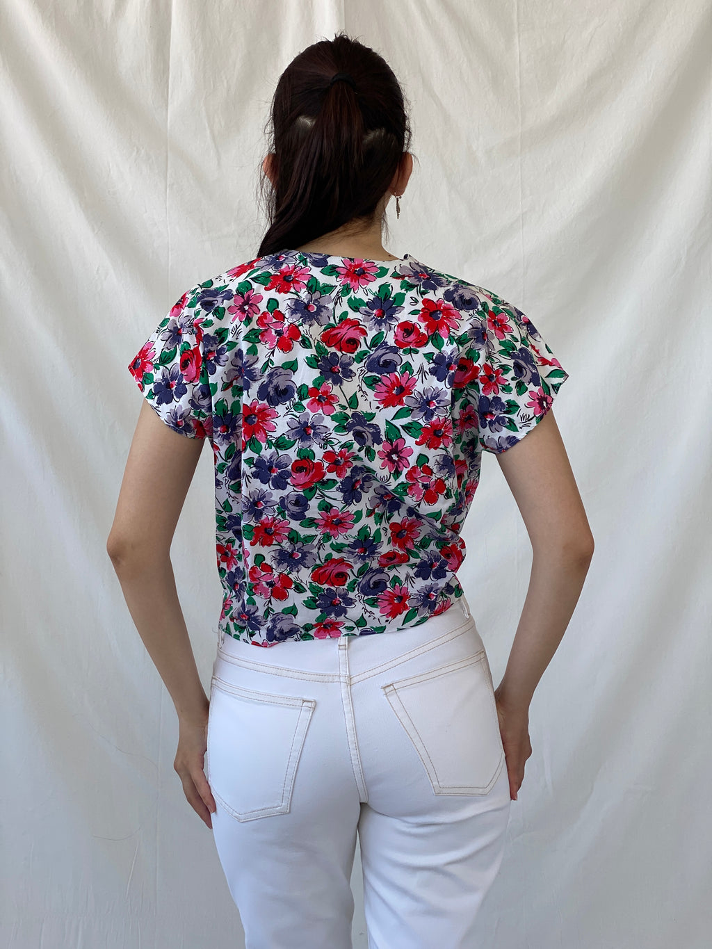 90s Leonella Colorful Floral Short Sleeve Button Up Shirt - L