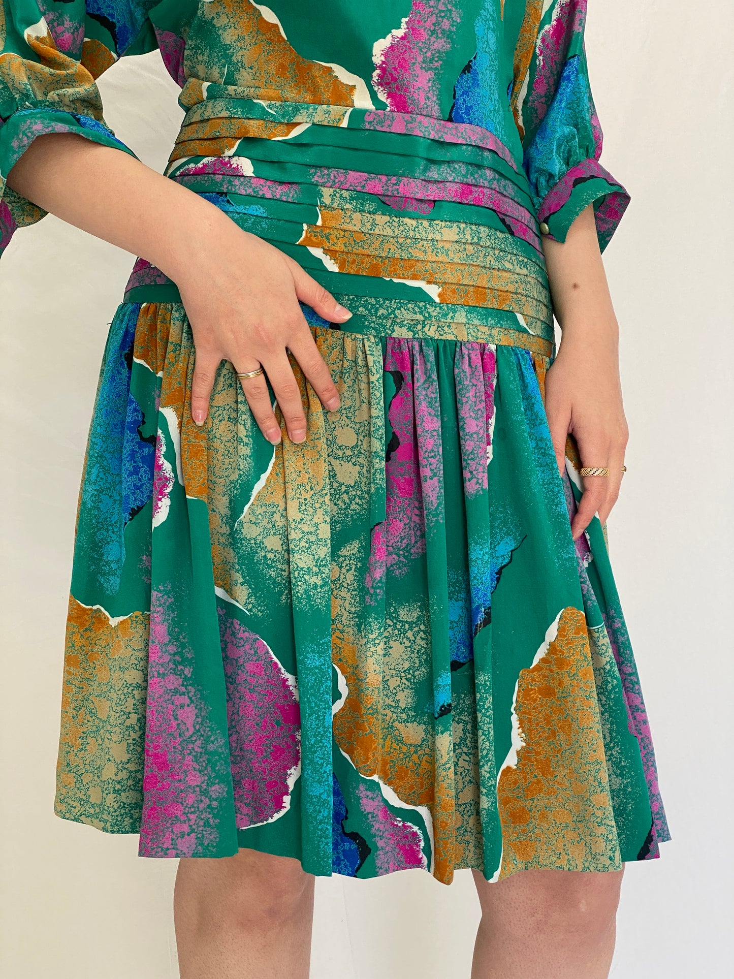 Vintage Silken Green Abstract Print Pleated Waist Midi Dress 80s 90s Statement Dress - M