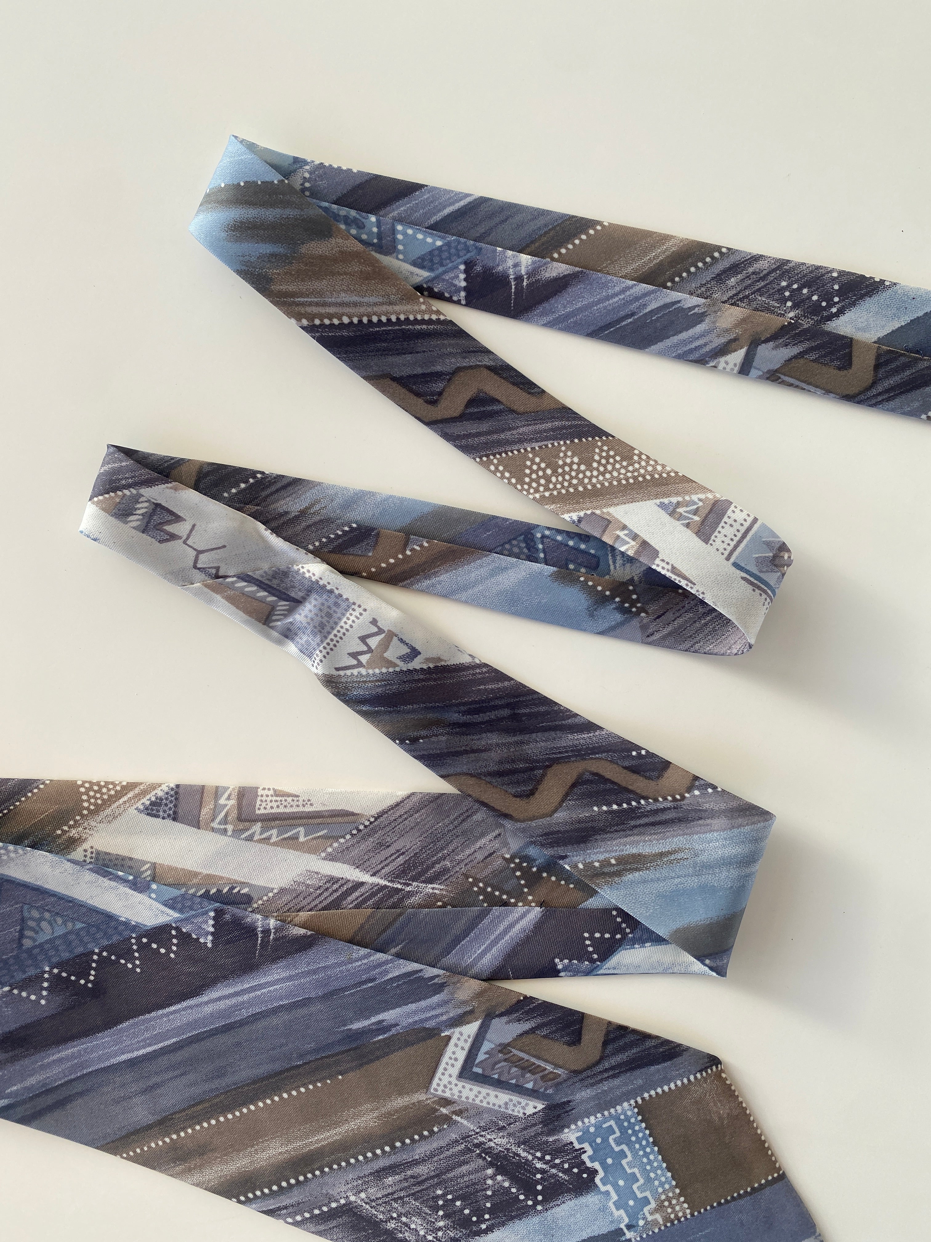 Vintage Handmade Blue Abstract Print Men’s Neck Tie
