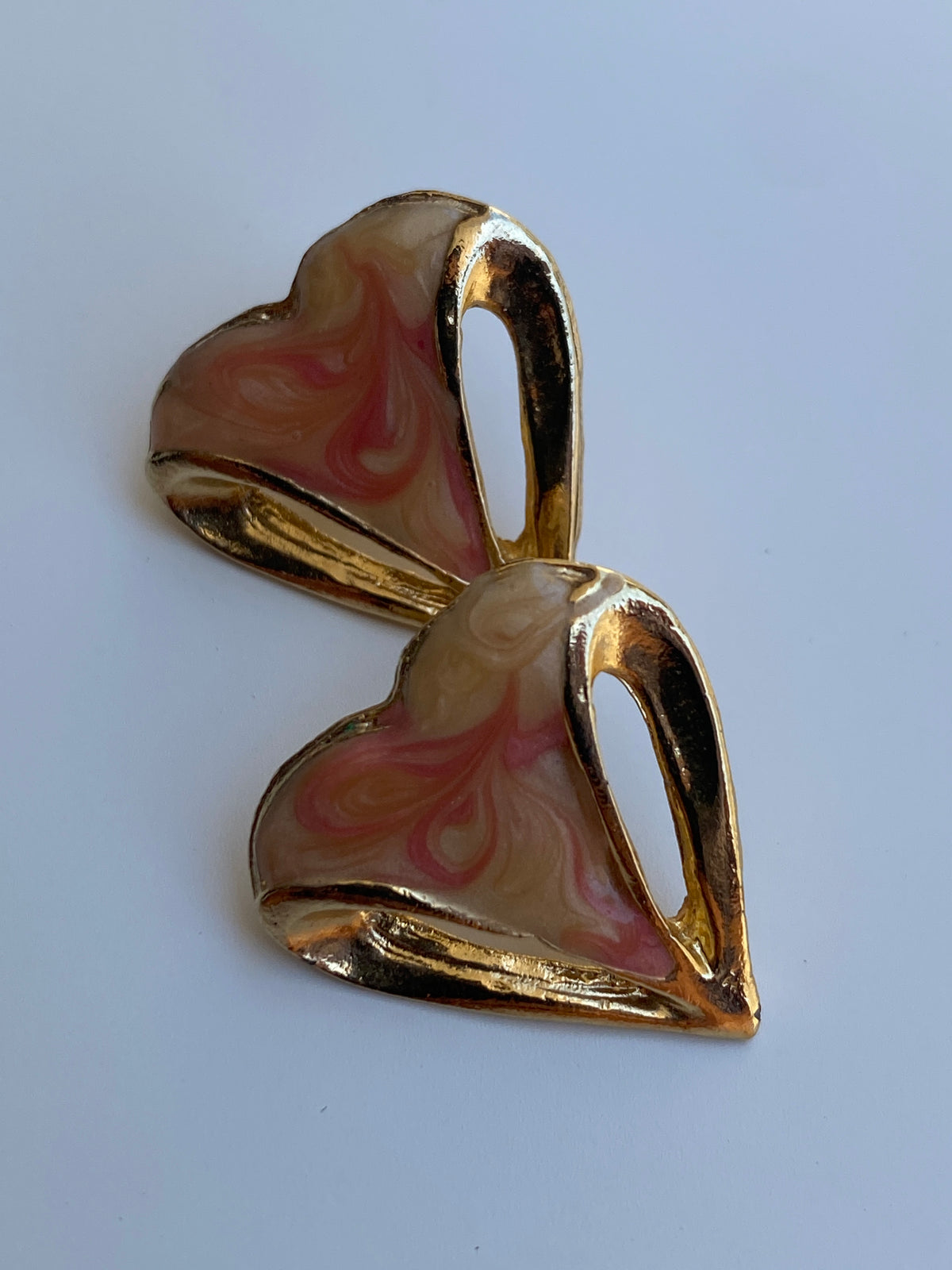 Vintage 1980s Marbled Enamel Heart Stud Earrings Vintage 1980s Marbled Enamel Heart Stud Earrings