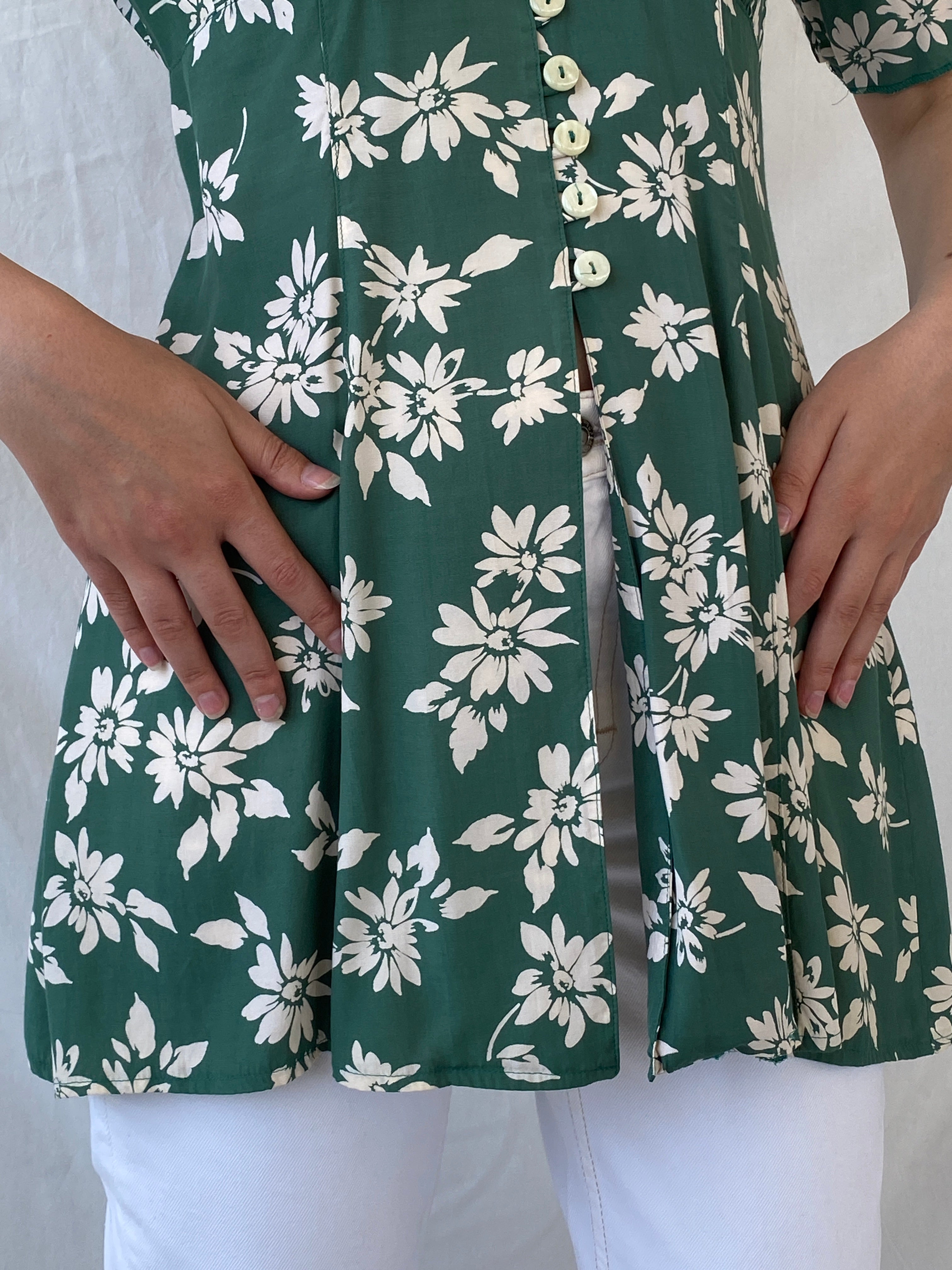 Vintage Promesse Floral Green Short Sleeve Coquette Long Cardigan Shirt - M