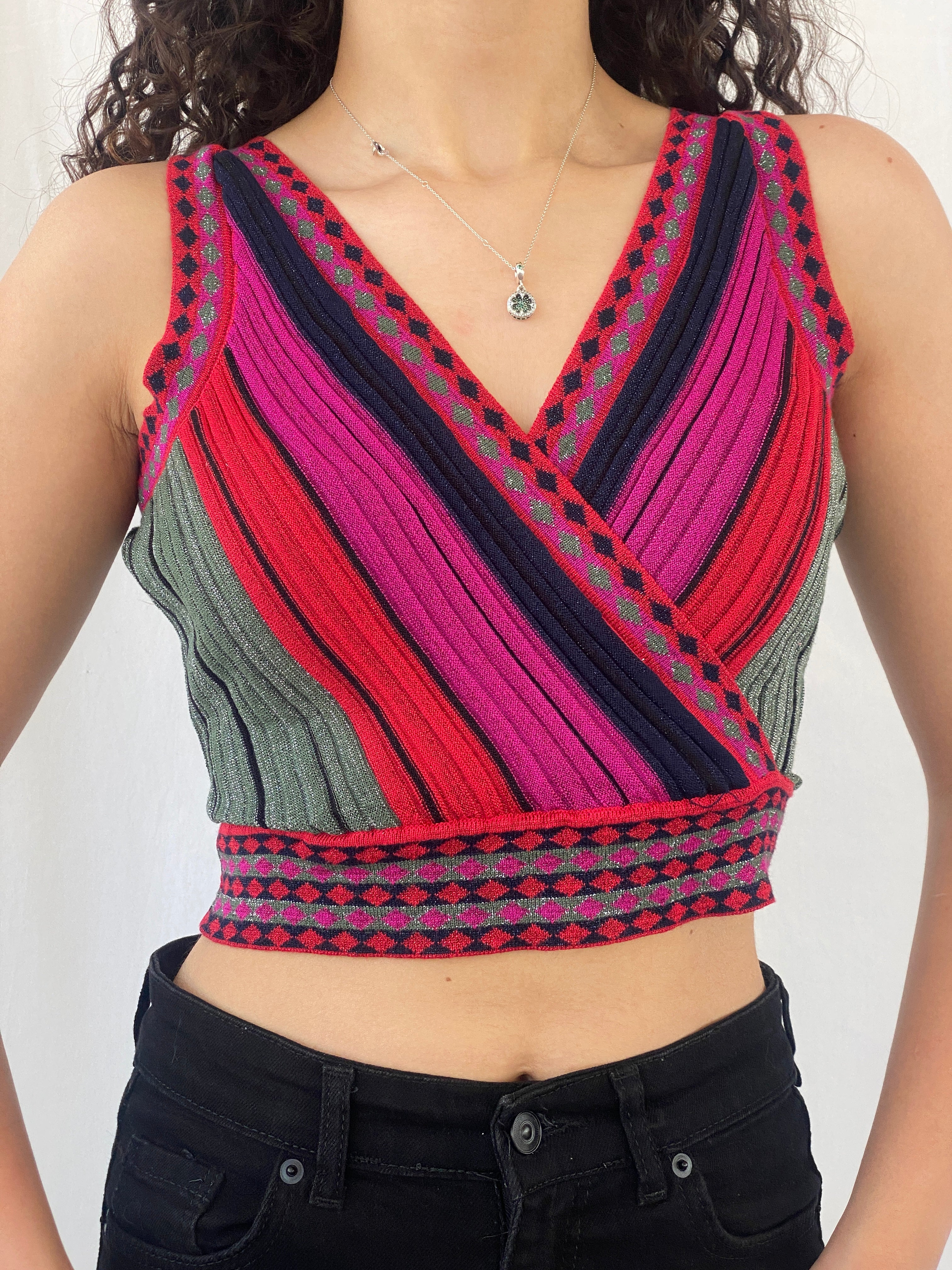 Avrile Shimmery Red Pink V-Neck & V-Back Ribbed Knit Crop Top - S