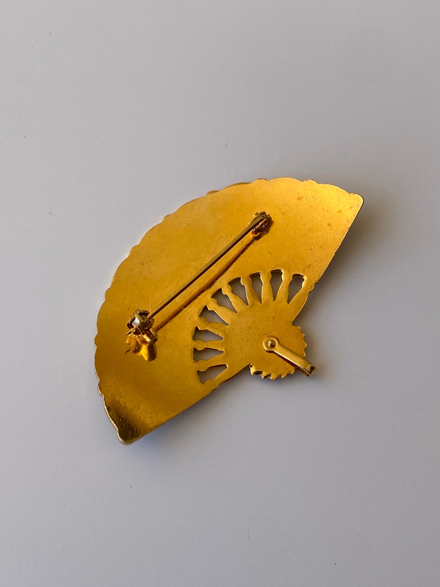 Vintage Ornate Fan Brooch Gold Tone Black Enamel Filigree Pin