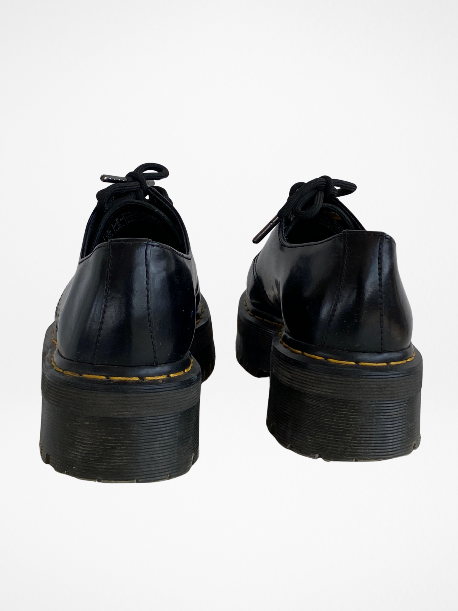 حذاء ديربي من دكتور مارتنز دوكس، جلد أسود، ذو نعل سميك، برباط، مقاس أوروبي ٤١