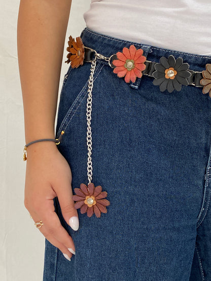Vintage Leather Flower Chain Belt Boho Y2K Daisy Waist Belt with Dangling Charm