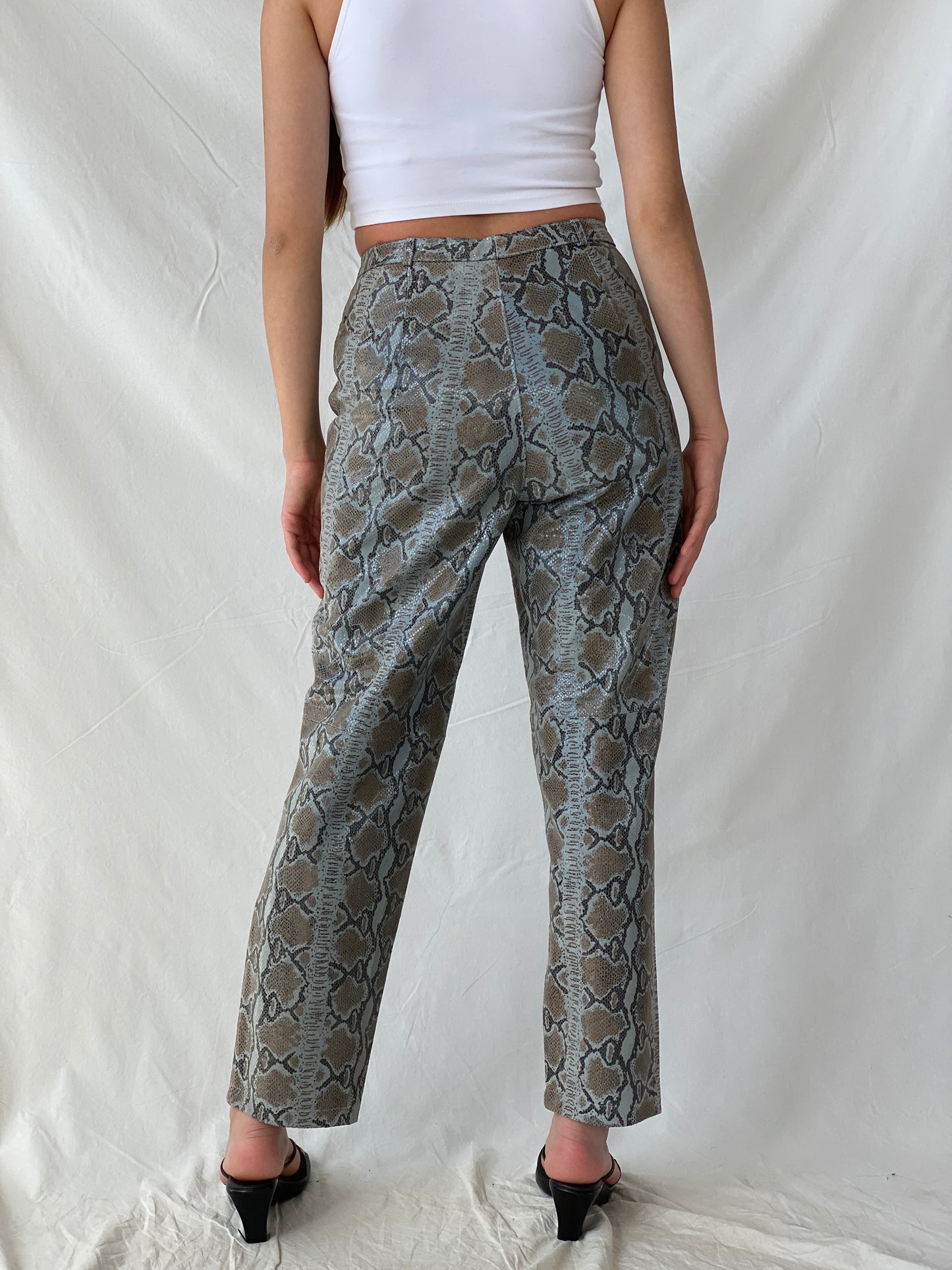 Stunning Vintage RÉVUE Snake Skin Blue Genuine Leather Pants - M