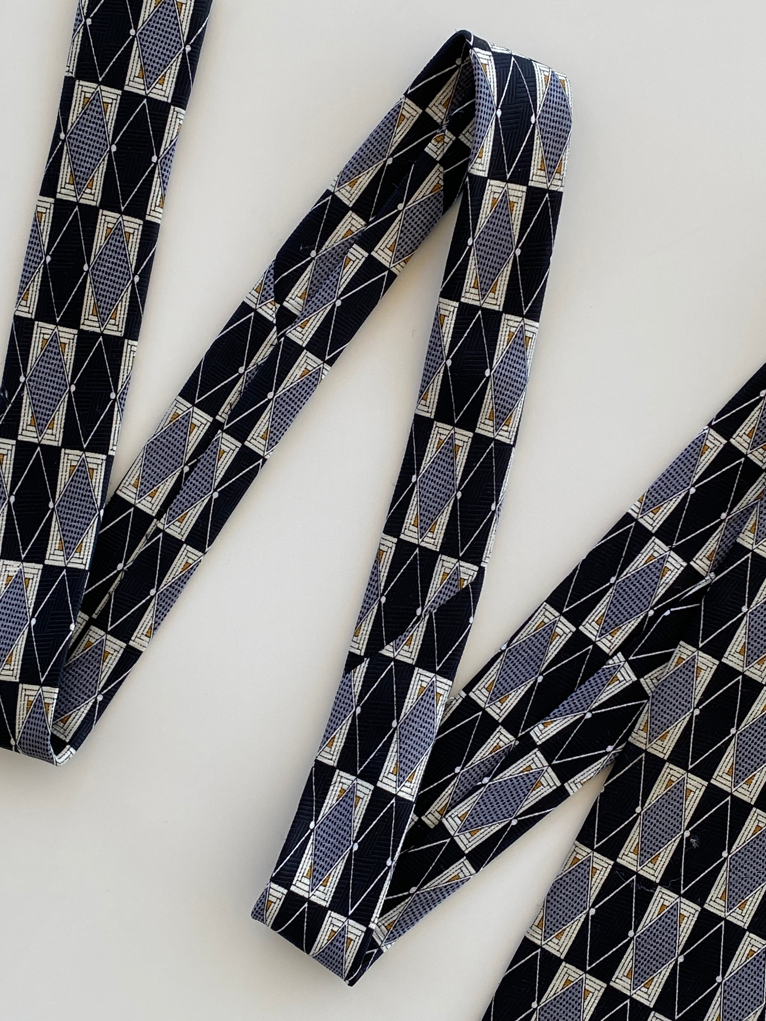 Vintage Tita Roni Abstract Geometric Print Men’s Neck Formal Tie