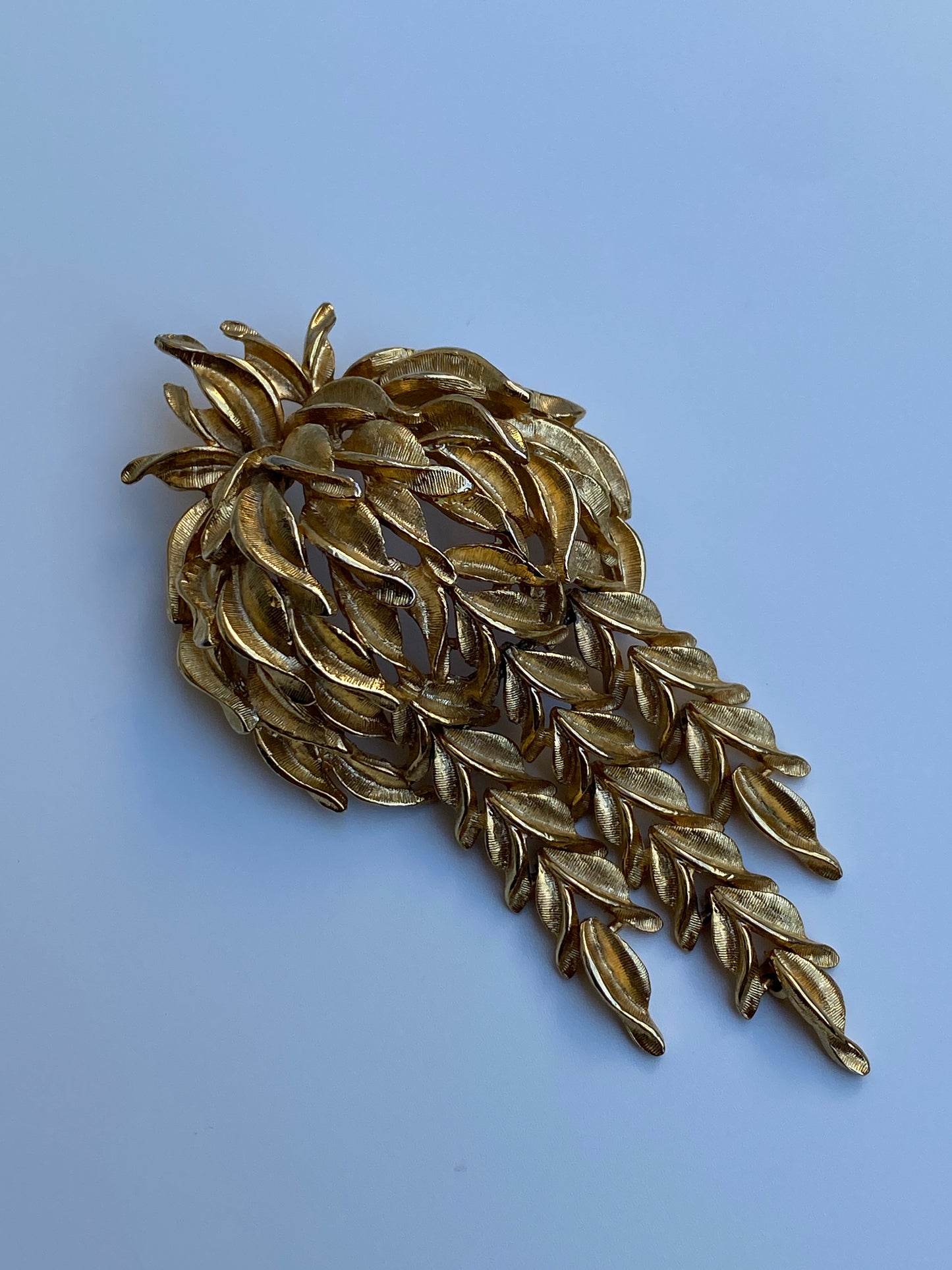 Vintage Gold Articulated Cascading Leaf Dangling Branches Brooch