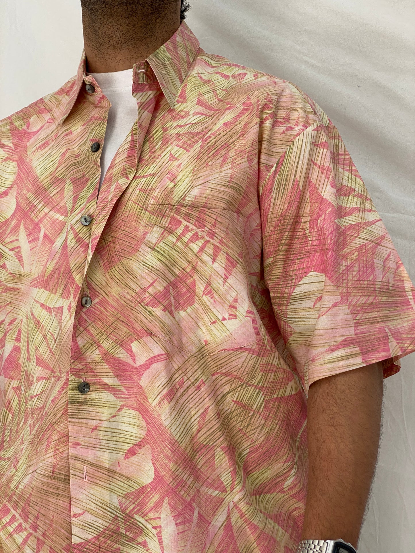 Vintage Tori Richard Pink Tropical Men’s Cotton Hawaiian Shirt – L