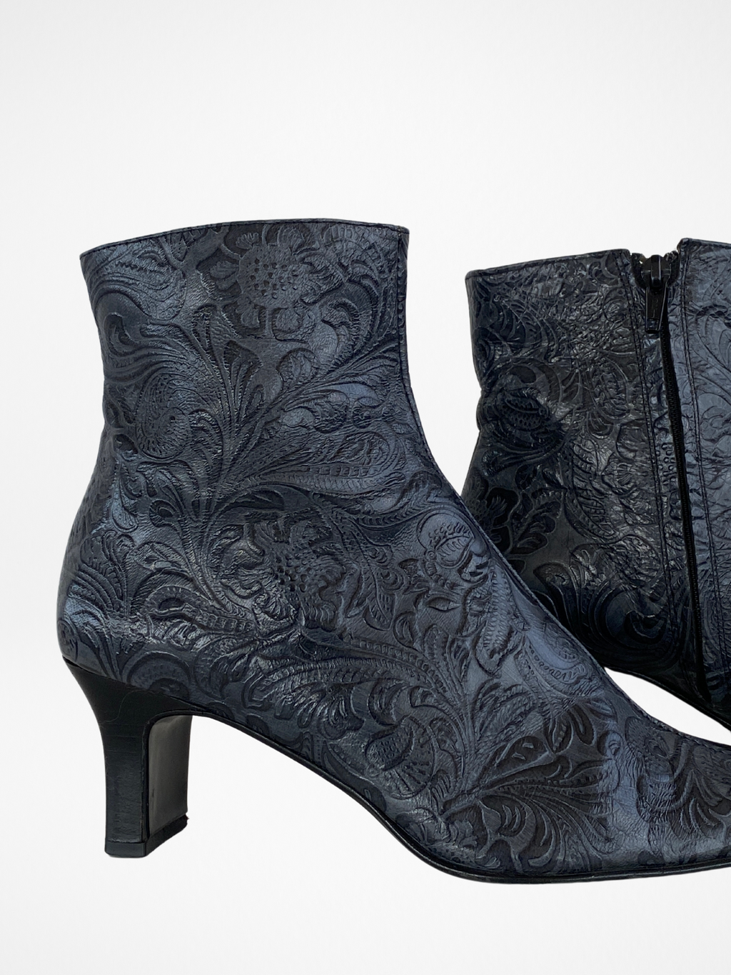 حذاء بلموندو إيطاليا ذو مقدمة مربعة طويلة من التسعينيات، أزرق داكن، مقاس 37