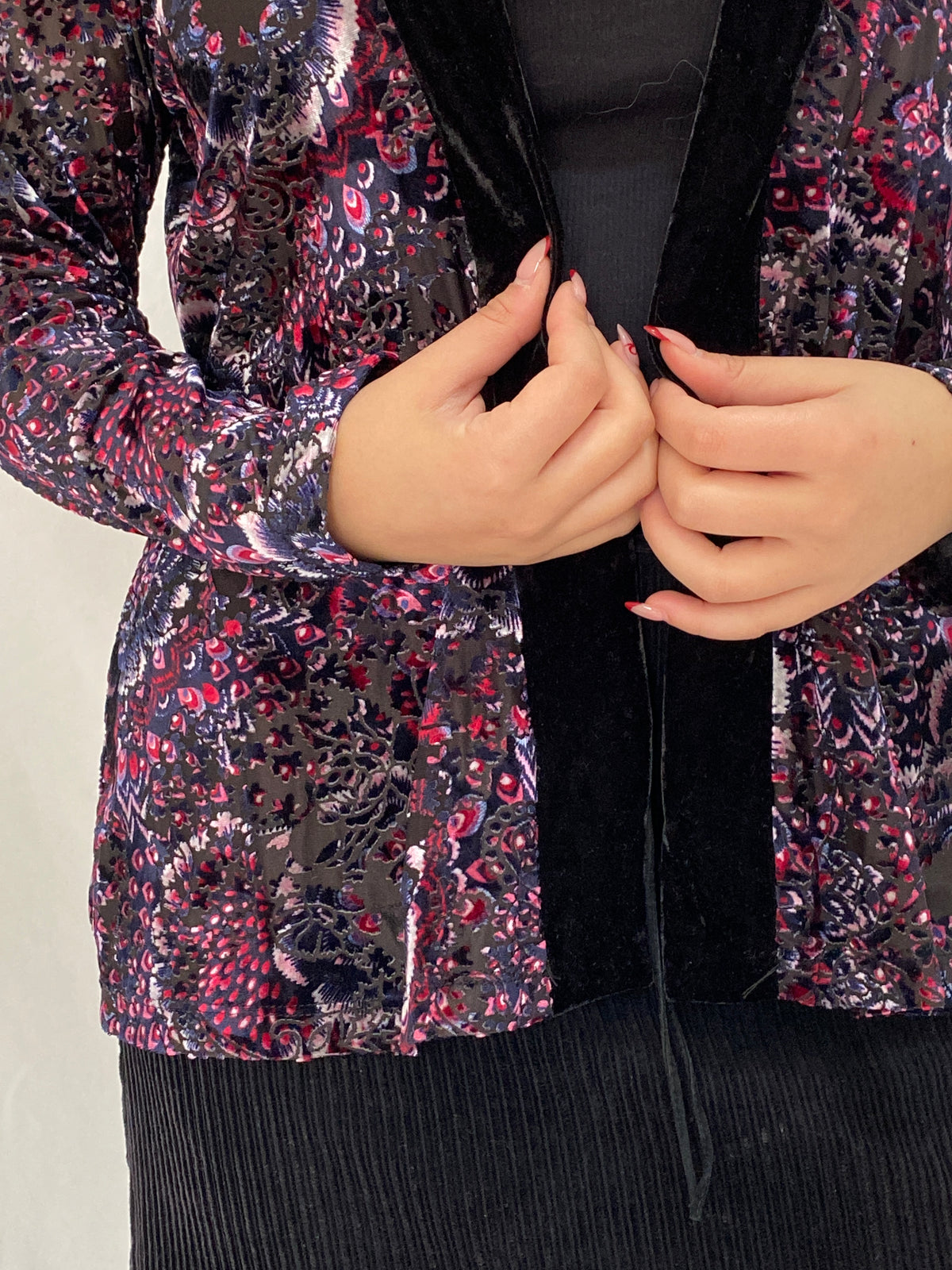 Vintage Millers Black Velvet Floral Paisley Open-Front Cardigan - L Vintage Millers Black Velvet Floral Paisley Open-Front Cardigan - L