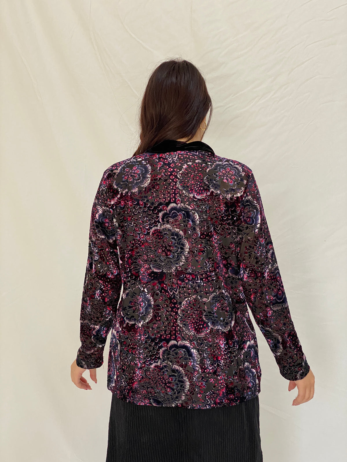 Vintage Millers Black Velvet Floral Paisley Open-Front Cardigan - L Vintage Millers Black Velvet Floral Paisley Open-Front Cardigan - L
