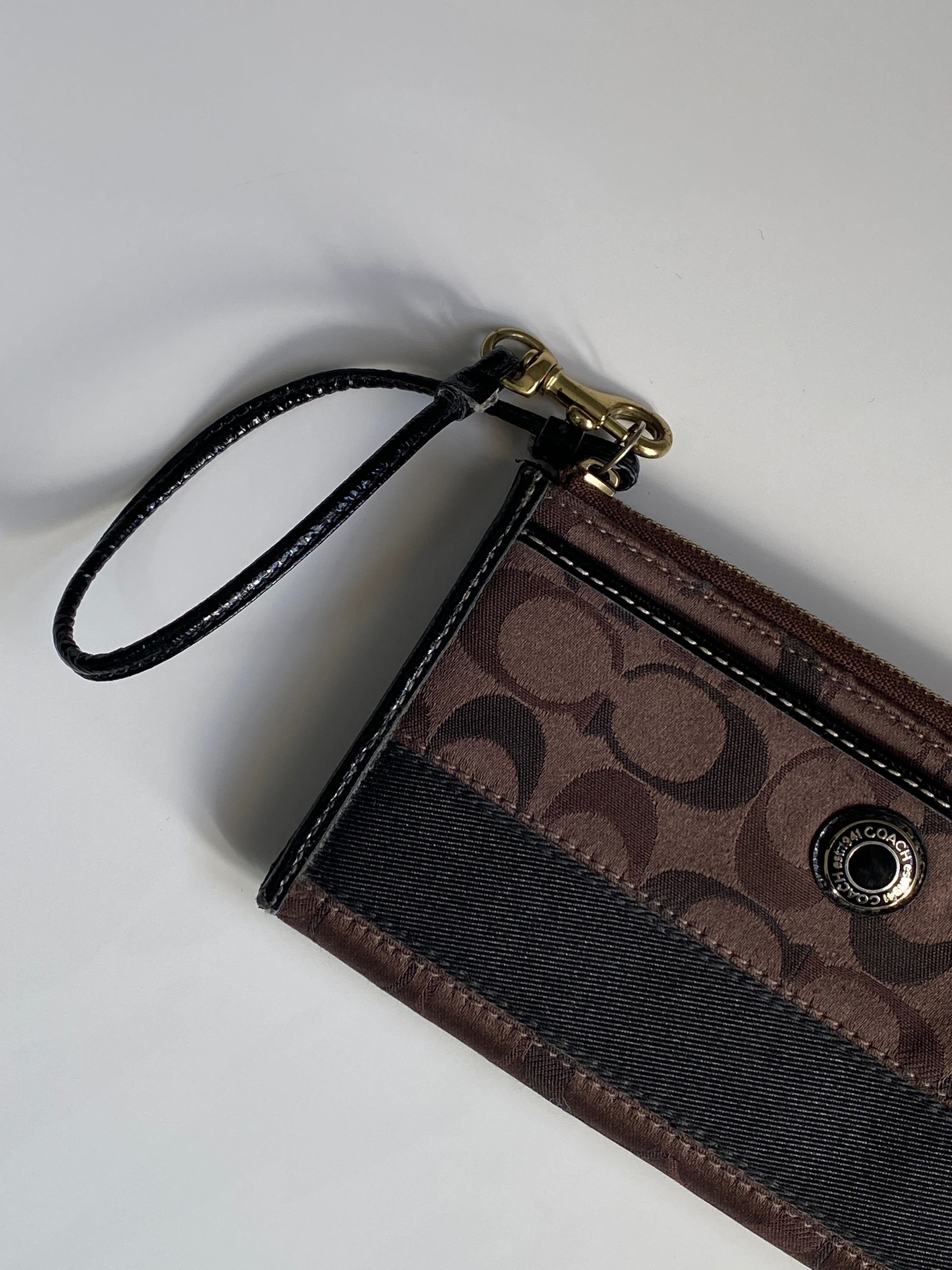 Coach Signature Brown Canvas & Black Leather Trim Wristlet Wallet Classic Monogram Logo
