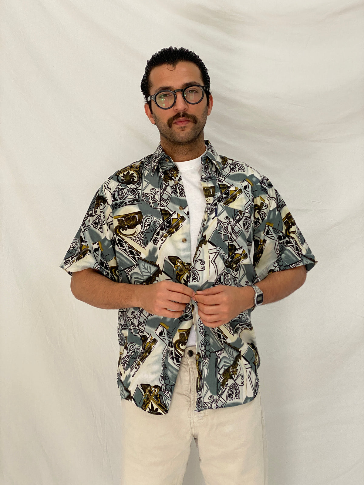 Vintage Valentine Italy Style Abstract Printed Short Sleeve Shirt – M Vintage Valentine Italy Style Abstract Printed Short Sleeve Shirt – M