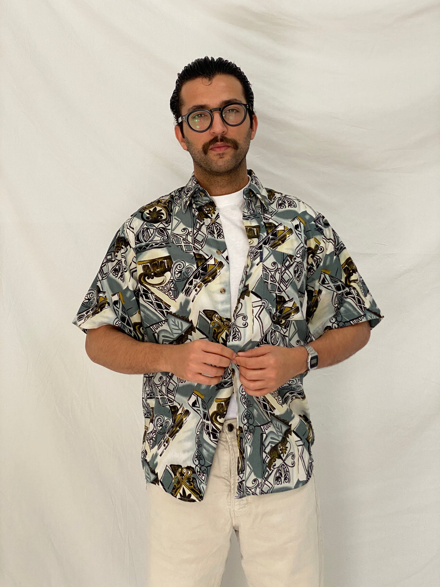 Vintage Valentine Italy Style Abstract Printed Short Sleeve Shirt – M