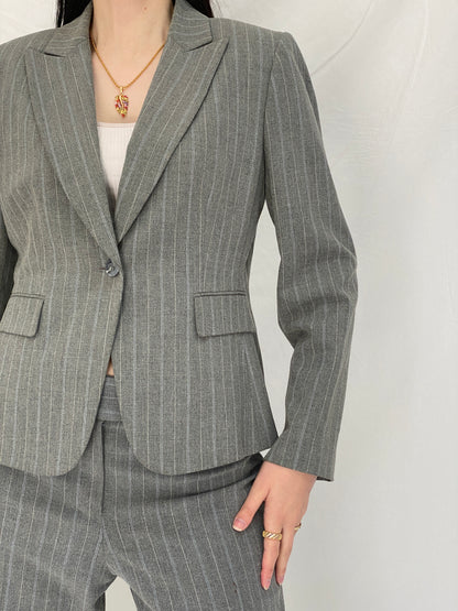 Vintage Tahari Arthur S. Levine Grey Pinstripe Suit Set Tailored Blazer & Straight-Leg Trousers Classic Officewear Power Suit - M