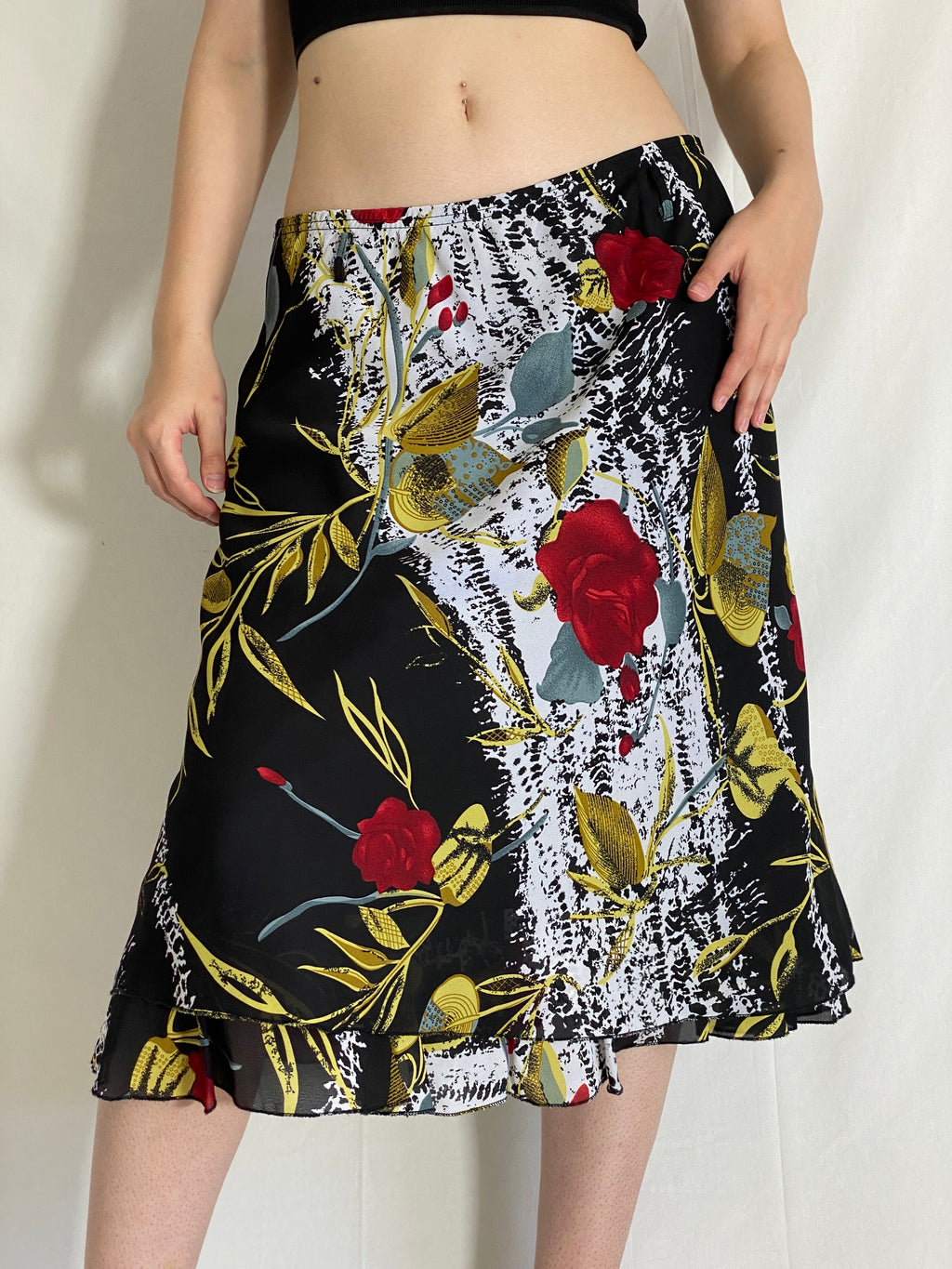 Vintage 90s Black Red Floral Print Midi Skirt - L