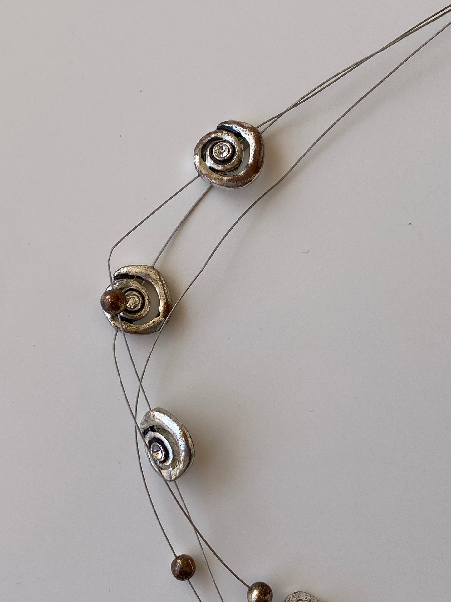 Vintage Y2K Silver Tone Spiral Rose Floating Bead Multi-Strand Wire Necklace