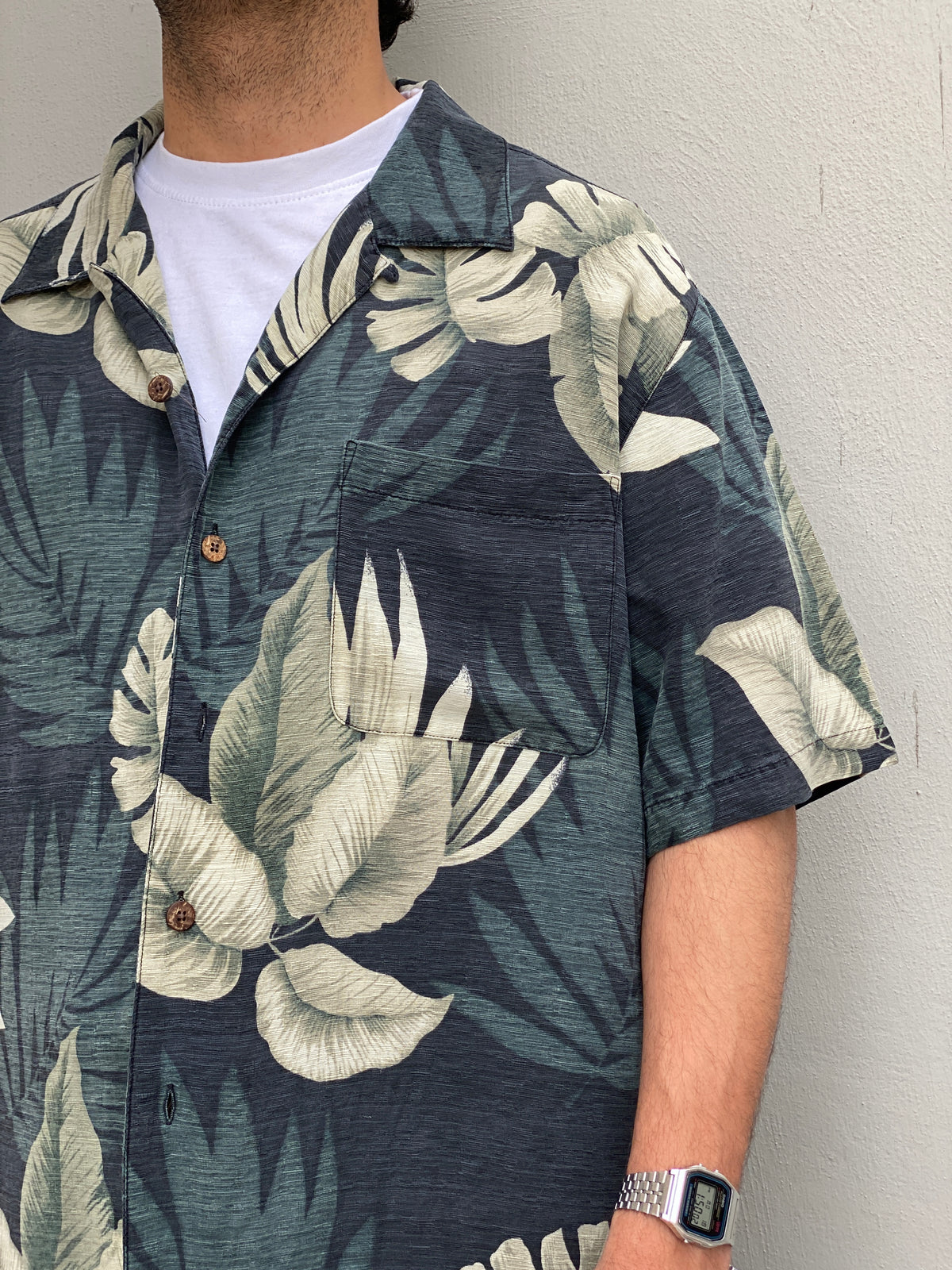Vintage Havana Jacks Café Tropical Leaf Print Silk Hawaiian Shirt – XL Vintage Havana Jacks Café Tropical Leaf Print Silk Hawaiian Shirt – XL