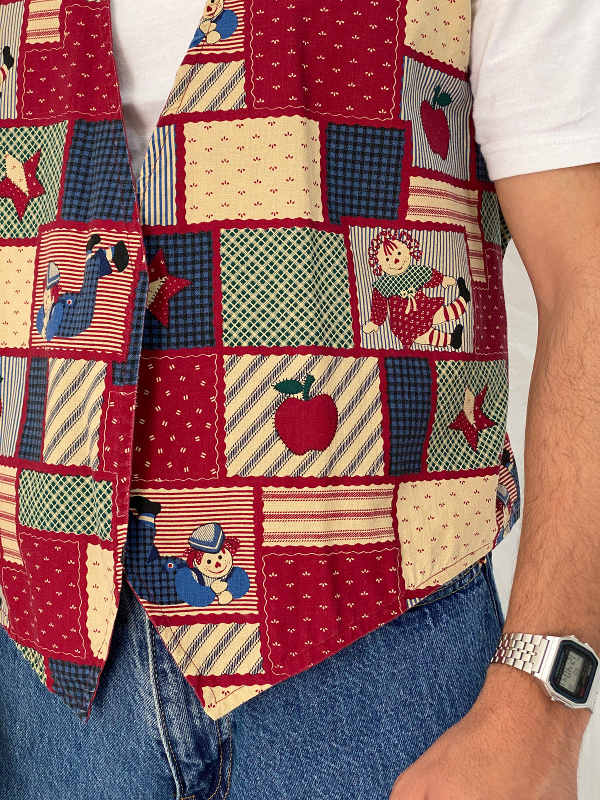 Vintage Handmade Patchwork Novelty Vest Red Folk Cotton Waistcoat – L Vintage Handmade Patchwork Novelty Vest Red Folk Cotton Waistcoat – L