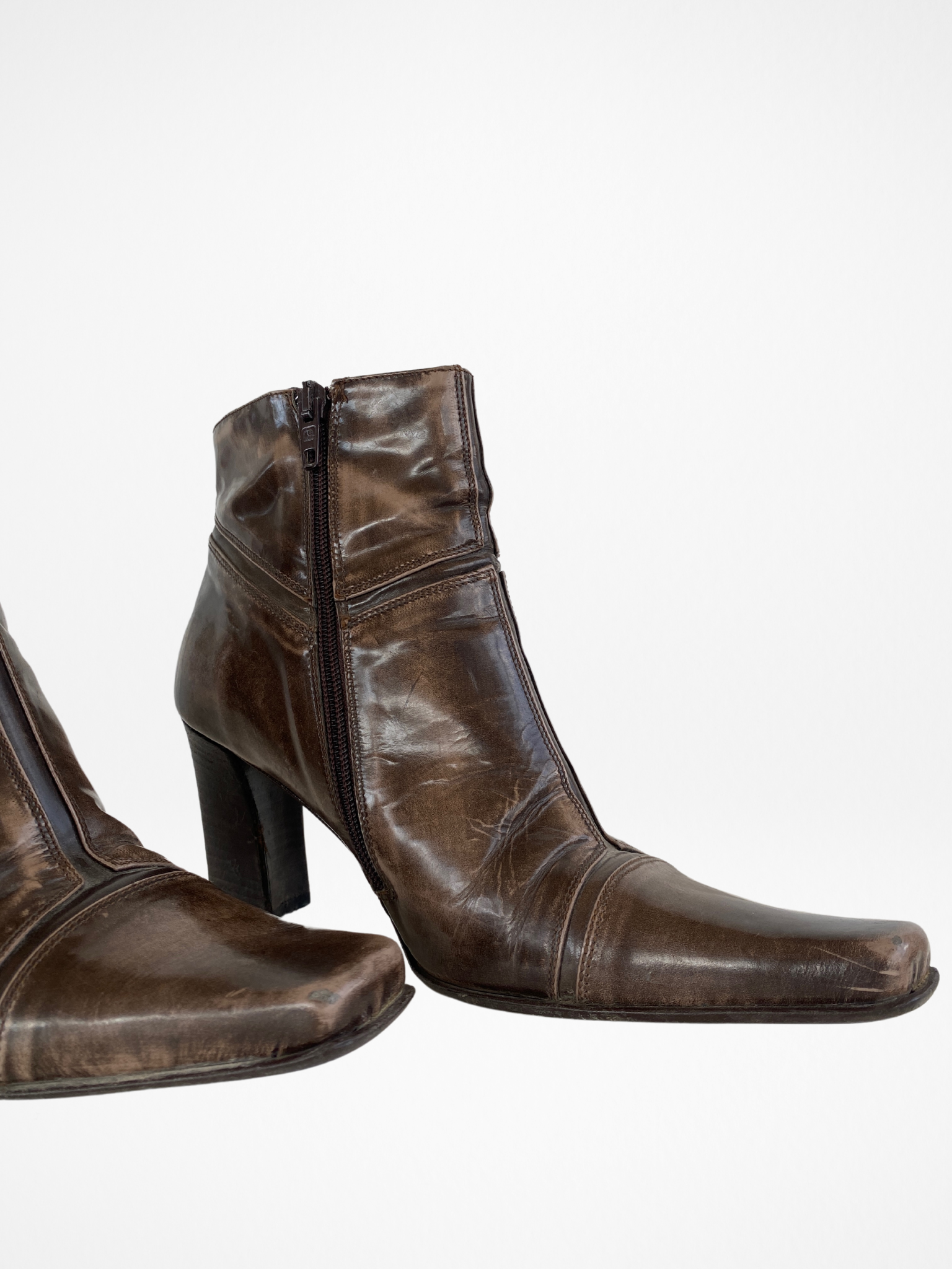 حذاء كاحل طويل بمقدمة مربعة من الجلد البرونزي من التسعينيات المكسيكية - مقاس 39