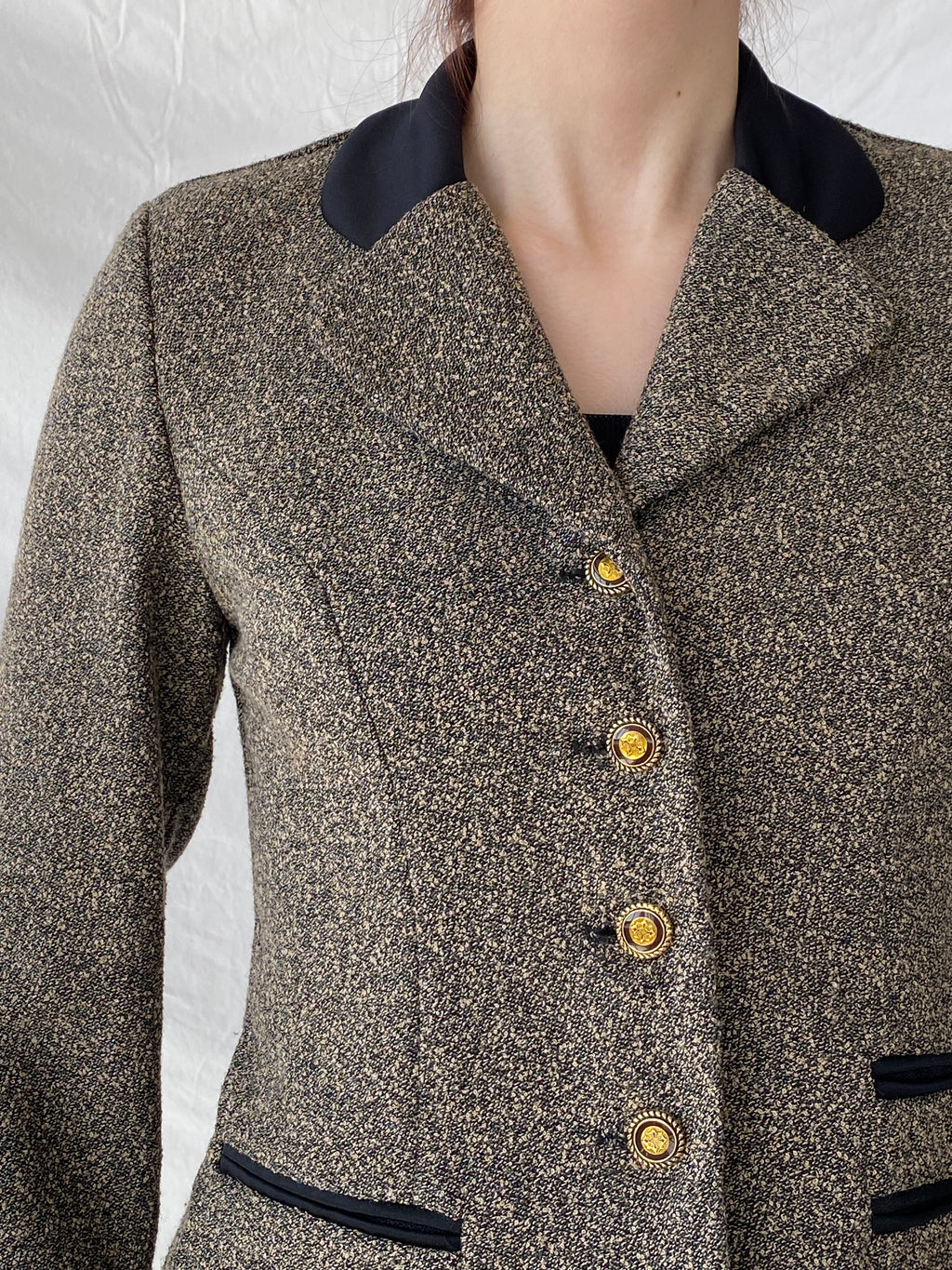 Gorgeous Vintage Dani Max Petite Gray Tween Fitted Women’s Blazer - M