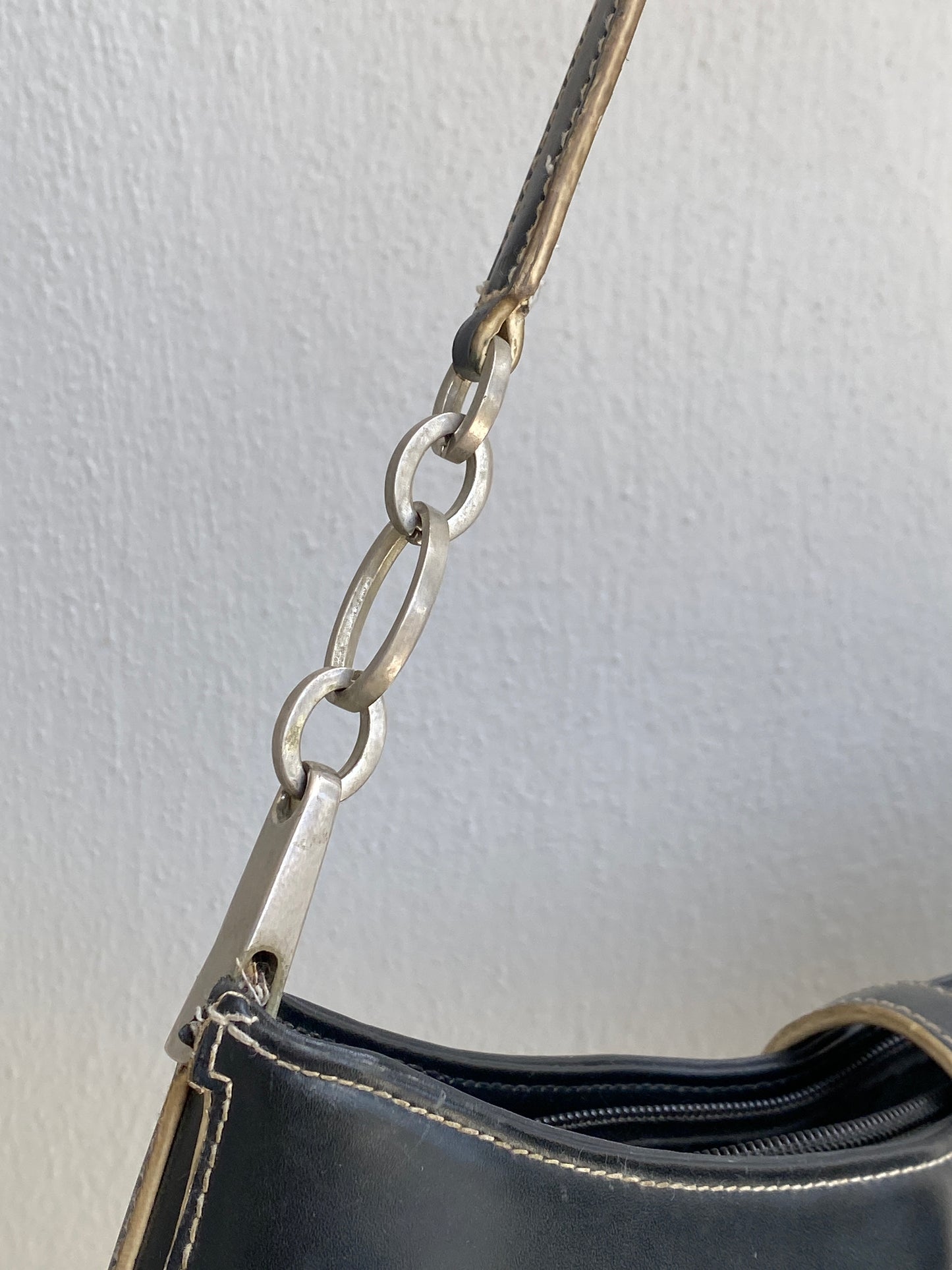 Vintage Y2K Black Leather Baguette Bag Minimalist Shoulder Bag Silver Chain Detail