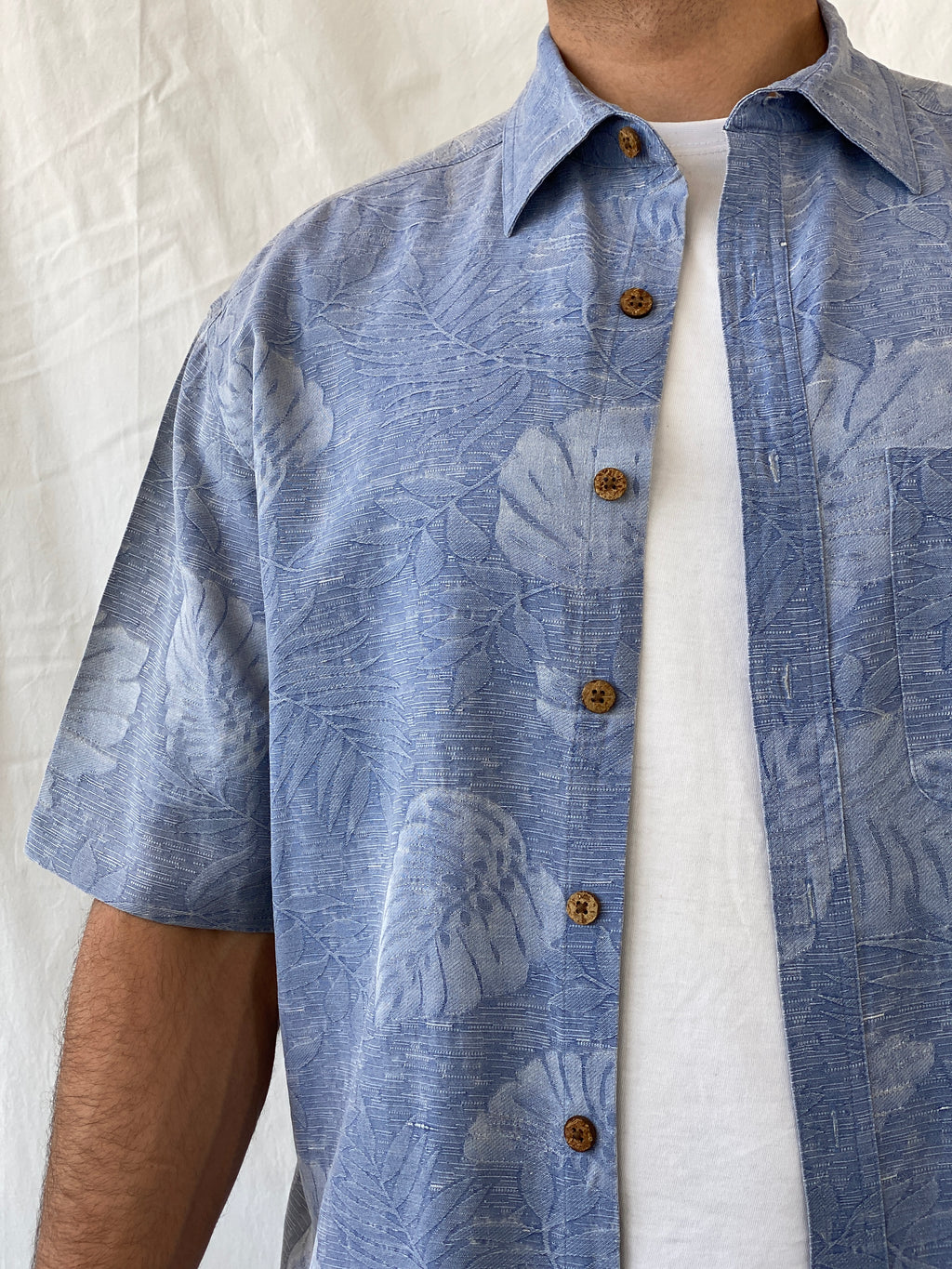 Island Republic Floral Blue Hawaiian Men’s Short Sleeve Silk Shirt - L
