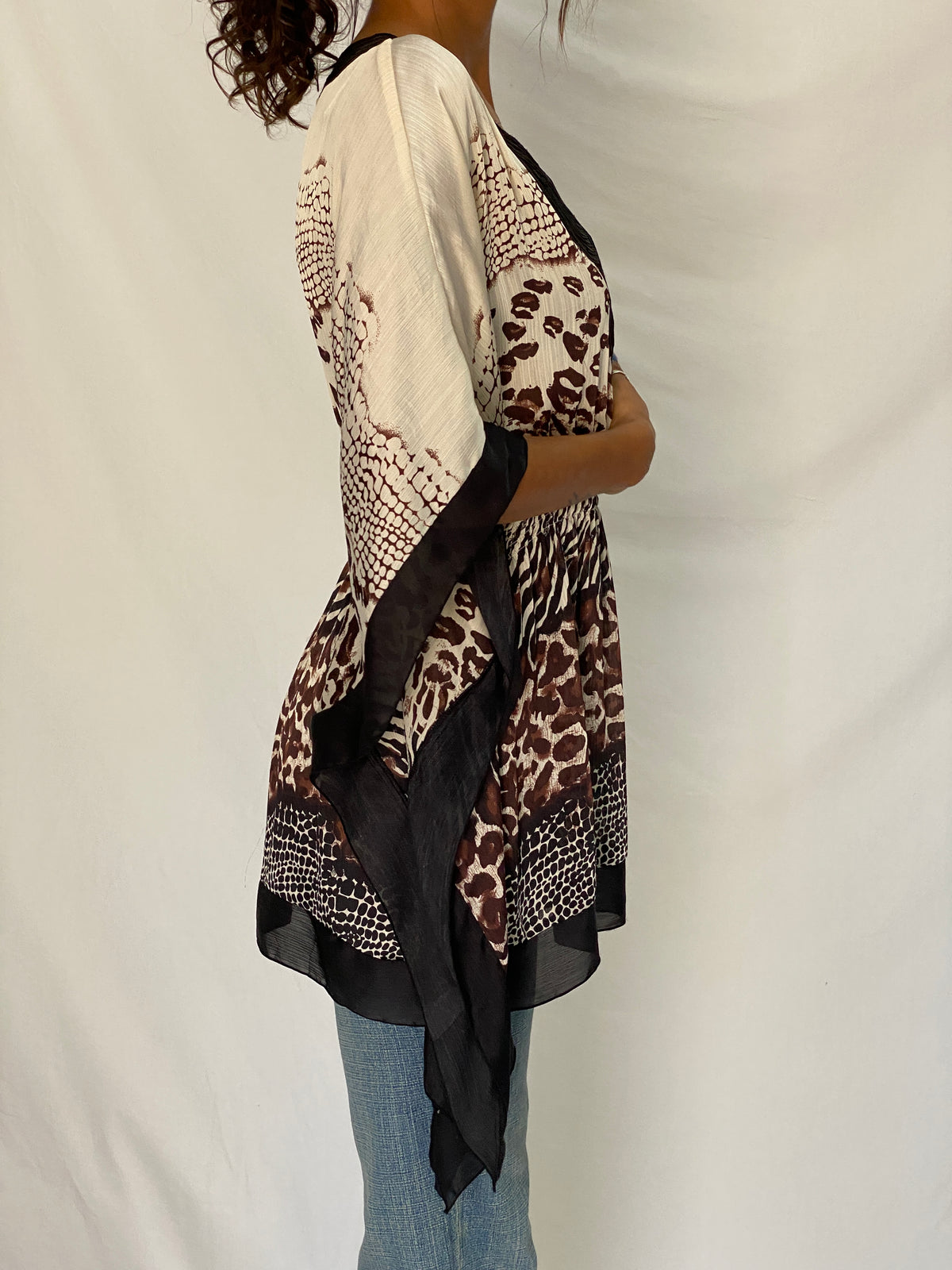 Vintage Y2K Kaelyn-Max Cream & Brown Animal Print Polyester Boho Kaftan Tunic Top - M Vintage Y2K Kaelyn-Max Cream & Brown Animal Print Polyester Boho Kaftan Tunic Top - M