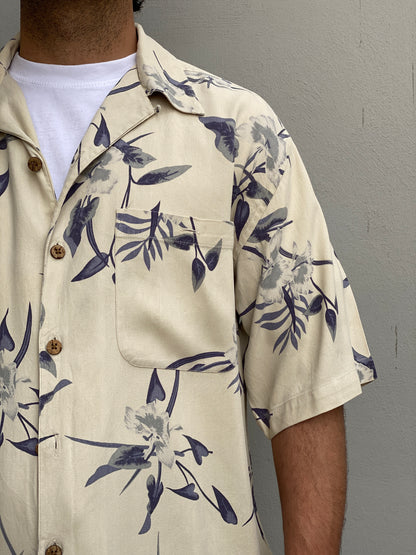 Vintage 90s Paradise Coves Cream Floral Silk Hawaiian Shirt - L