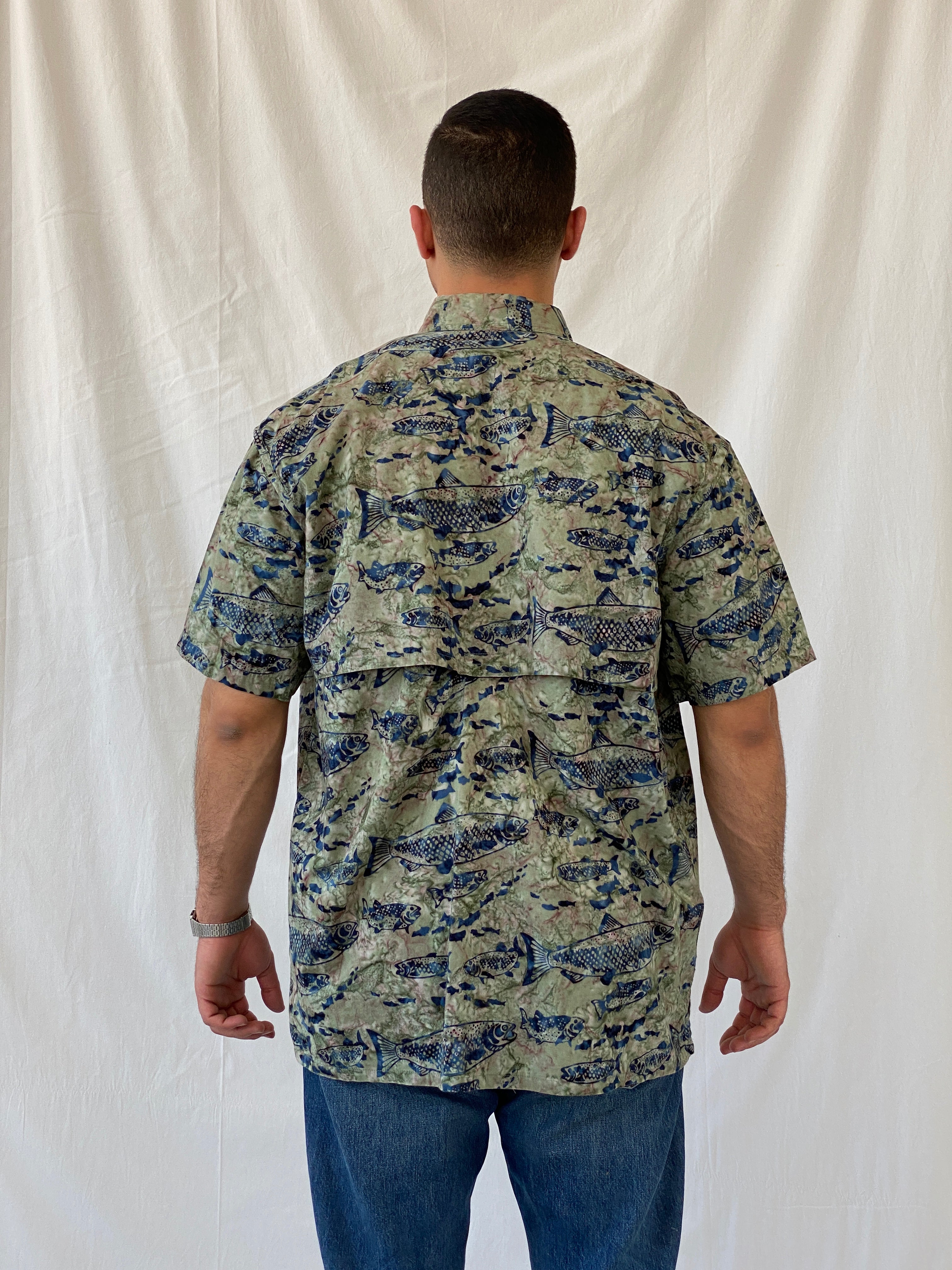 Redington Men’s Short Sleeve Tie Dye Green Fishing Button Up Fish Print Shirt - L