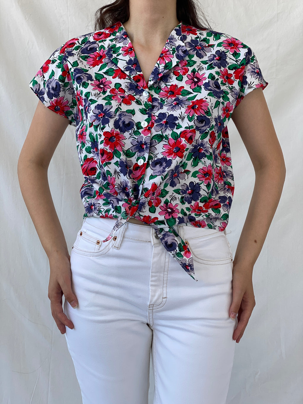 90s Leonella Colorful Floral Short Sleeve Button Up Shirt - L