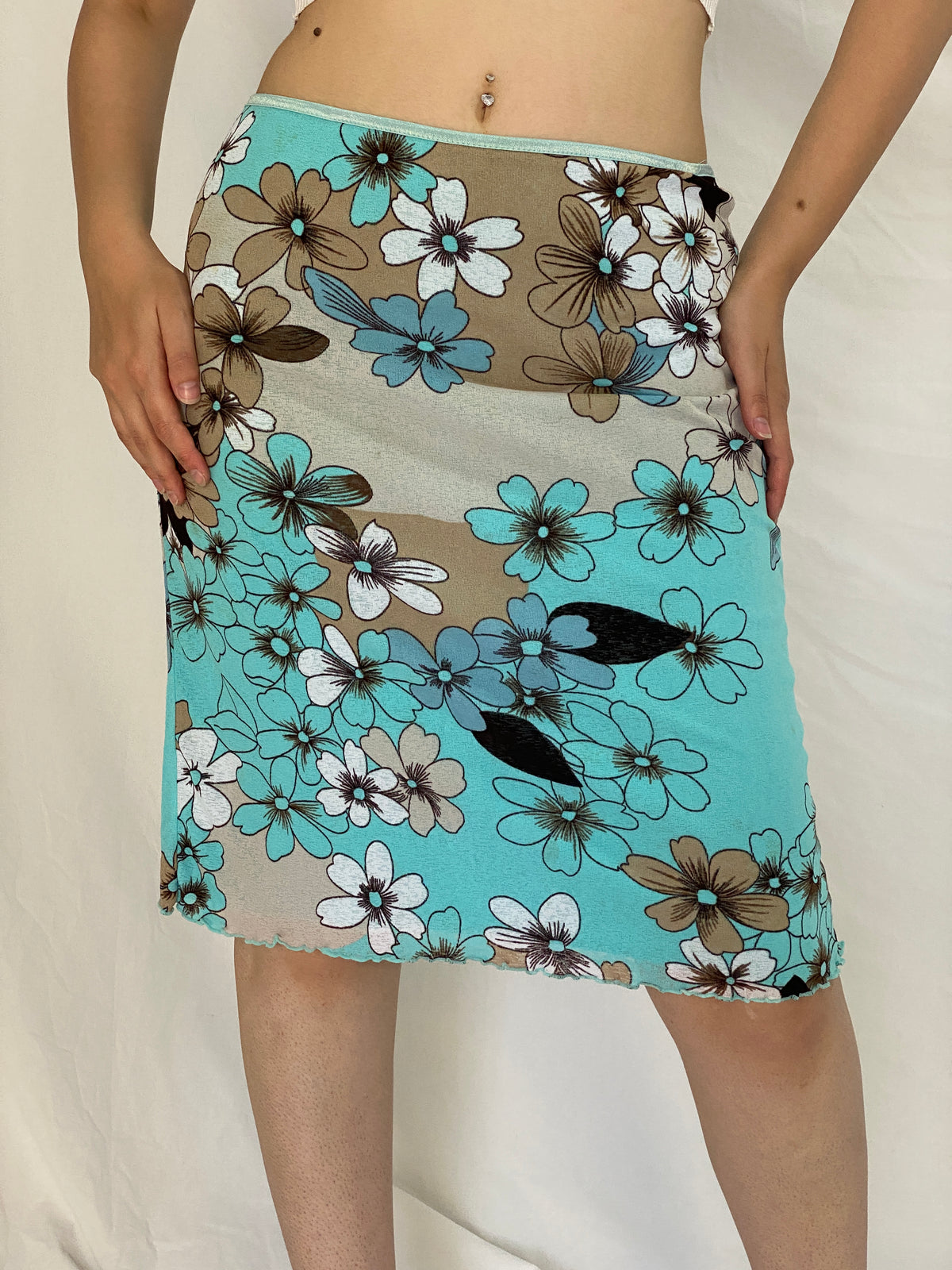 Vintage Y2K Aqua Blue & Beige Floral Print Stretch Midi Skirt - M Vintage Y2K Aqua Blue & Beige Floral Print Stretch Midi Skirt - M