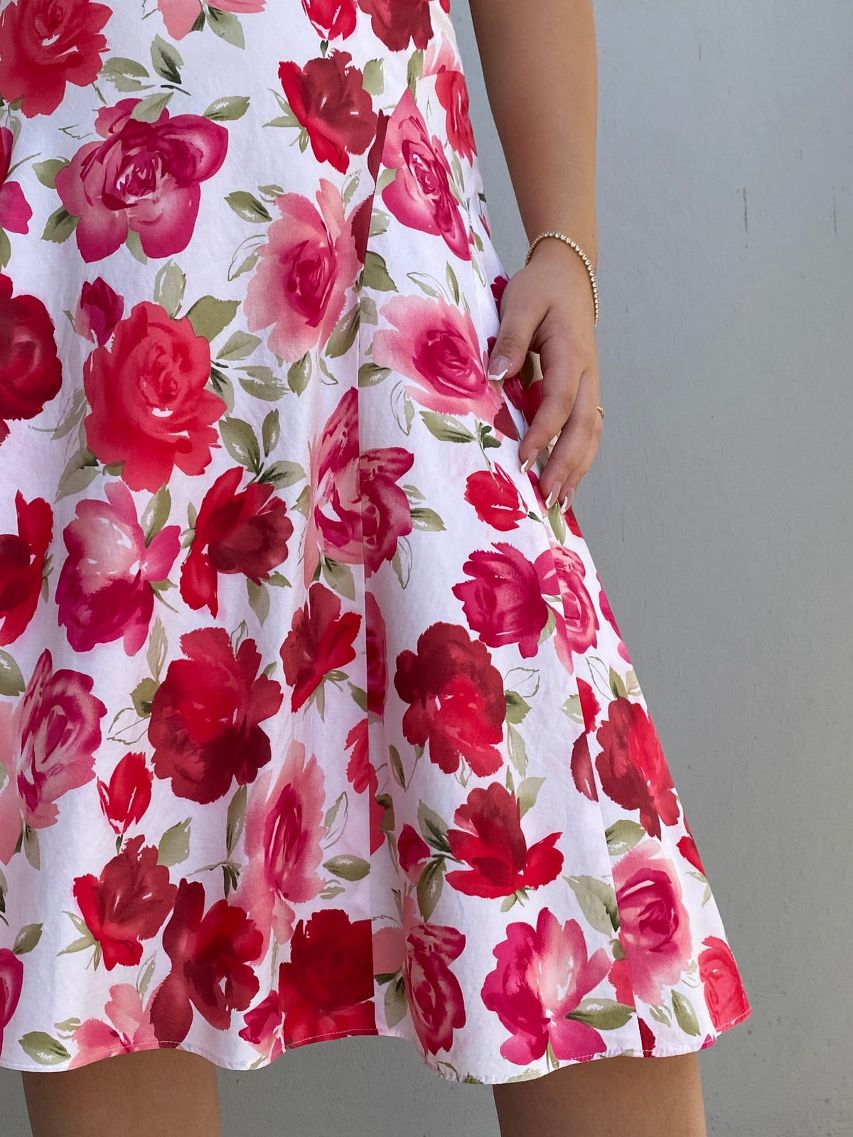 Vintage Talbots Petites White & Pink Cotton Rose Floral Halter Midi Dress – M Vintage Talbots Petites White & Pink Cotton Rose Floral Halter Midi Dress – M