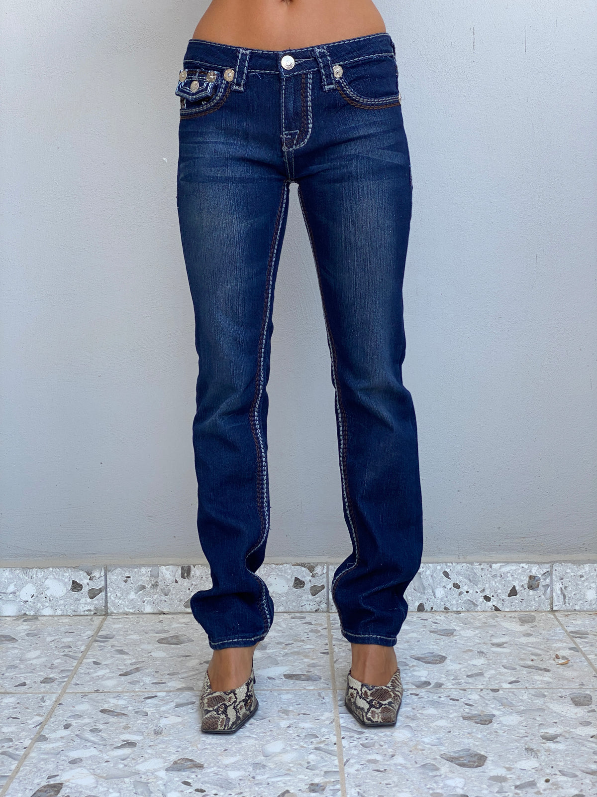 Vintage Y2K True Religion Dark Wash Denim Low Rise Embroidered Bootcut Jeans - S Vintage Y2K True Religion Dark Wash Denim Low Rise Embroidered Bootcut Jeans - S