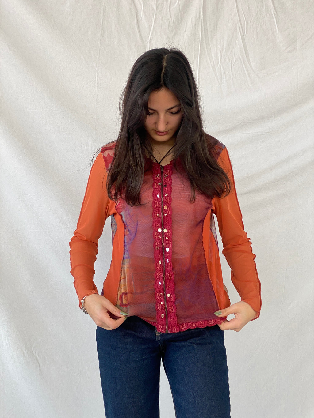 كارديجان جاكلين ريو Y2K برسومات شبكية وسحّاب وحواف دانتيل وترتر باللونين الأحمر والبرتقالي - مقاس M