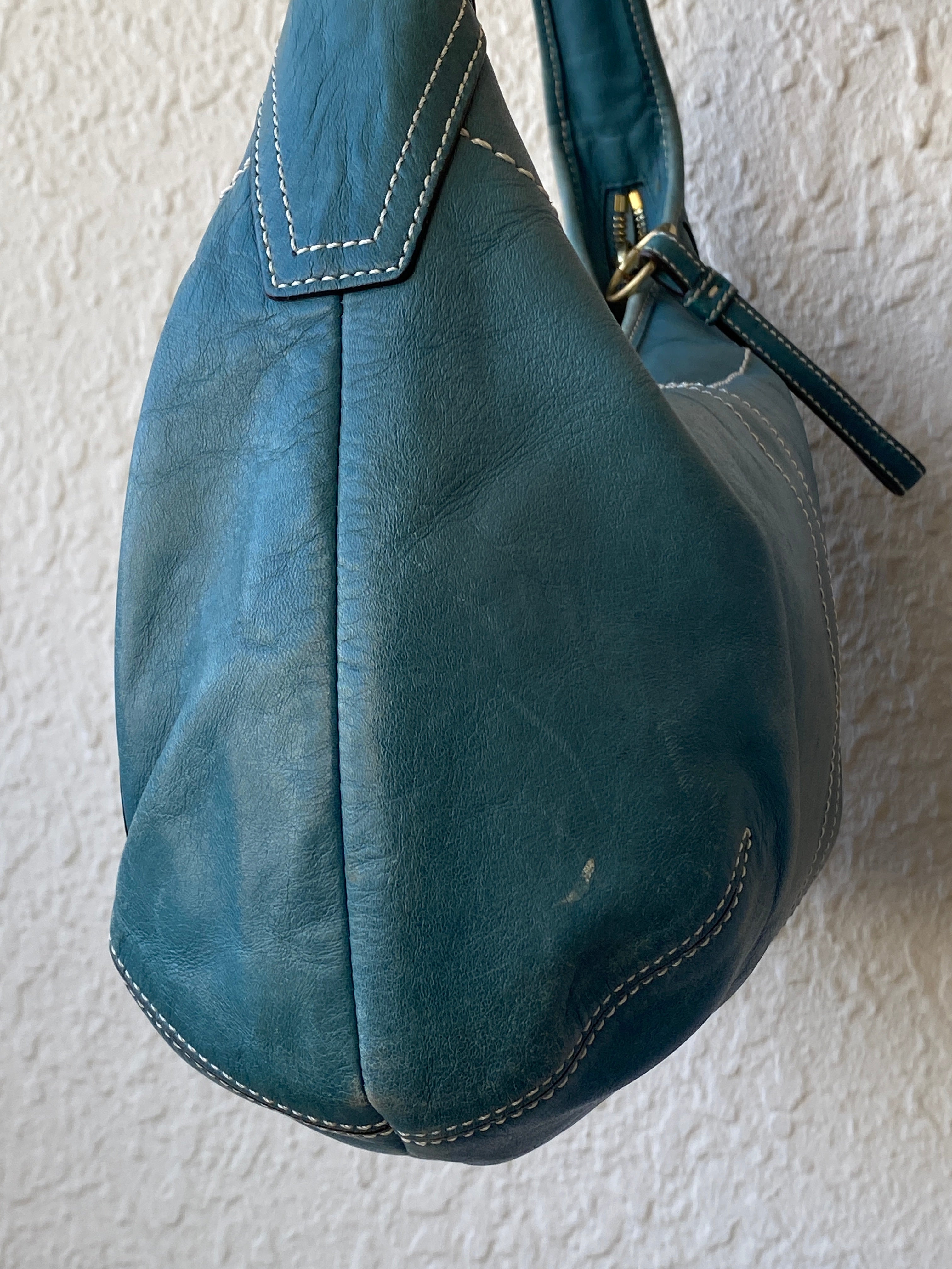 Coach B0769-10740 Teal Leather Shoulder Bag – Vintage Glovetanned Leather