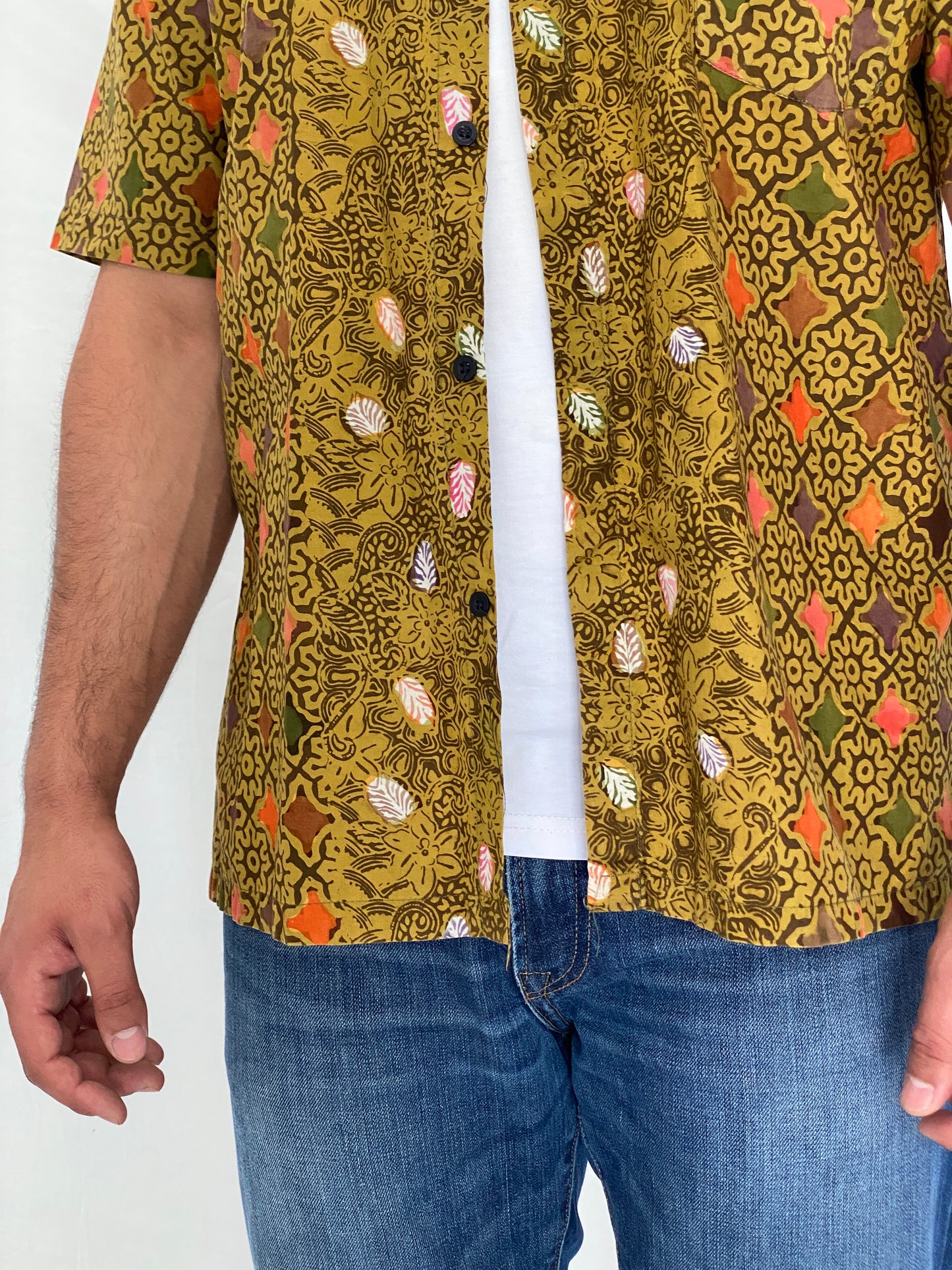 Vintage Fifty Batik Olive Multicolor Batik Print Short Sleeve Shirt – XL