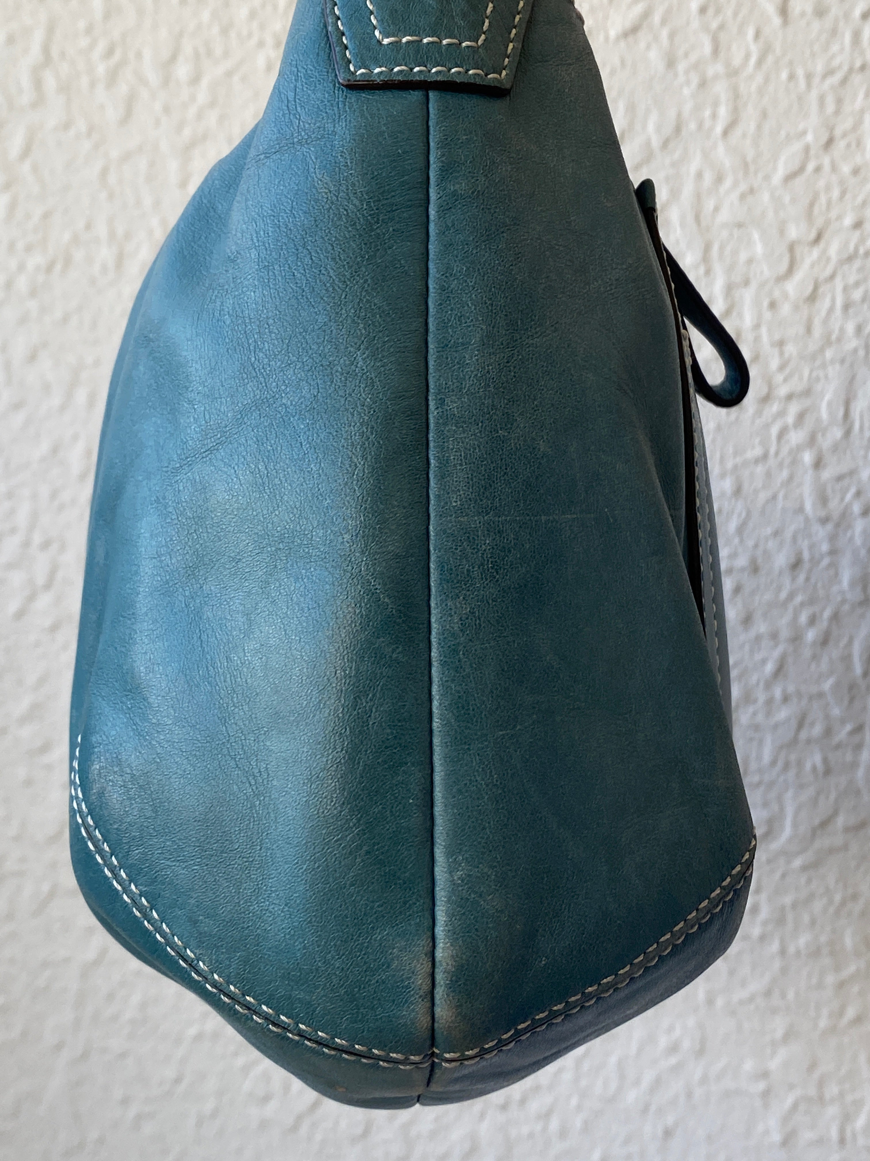 Coach B0769-10740 Teal Leather Shoulder Bag – Vintage Glovetanned Leather