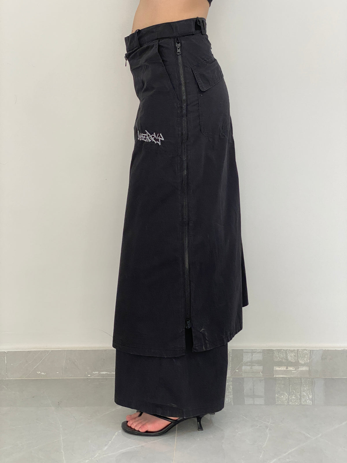 Vintage Y2K Mercy Black Wide-Leg Cargo Pants Zip-Up Skirt Overlay – M