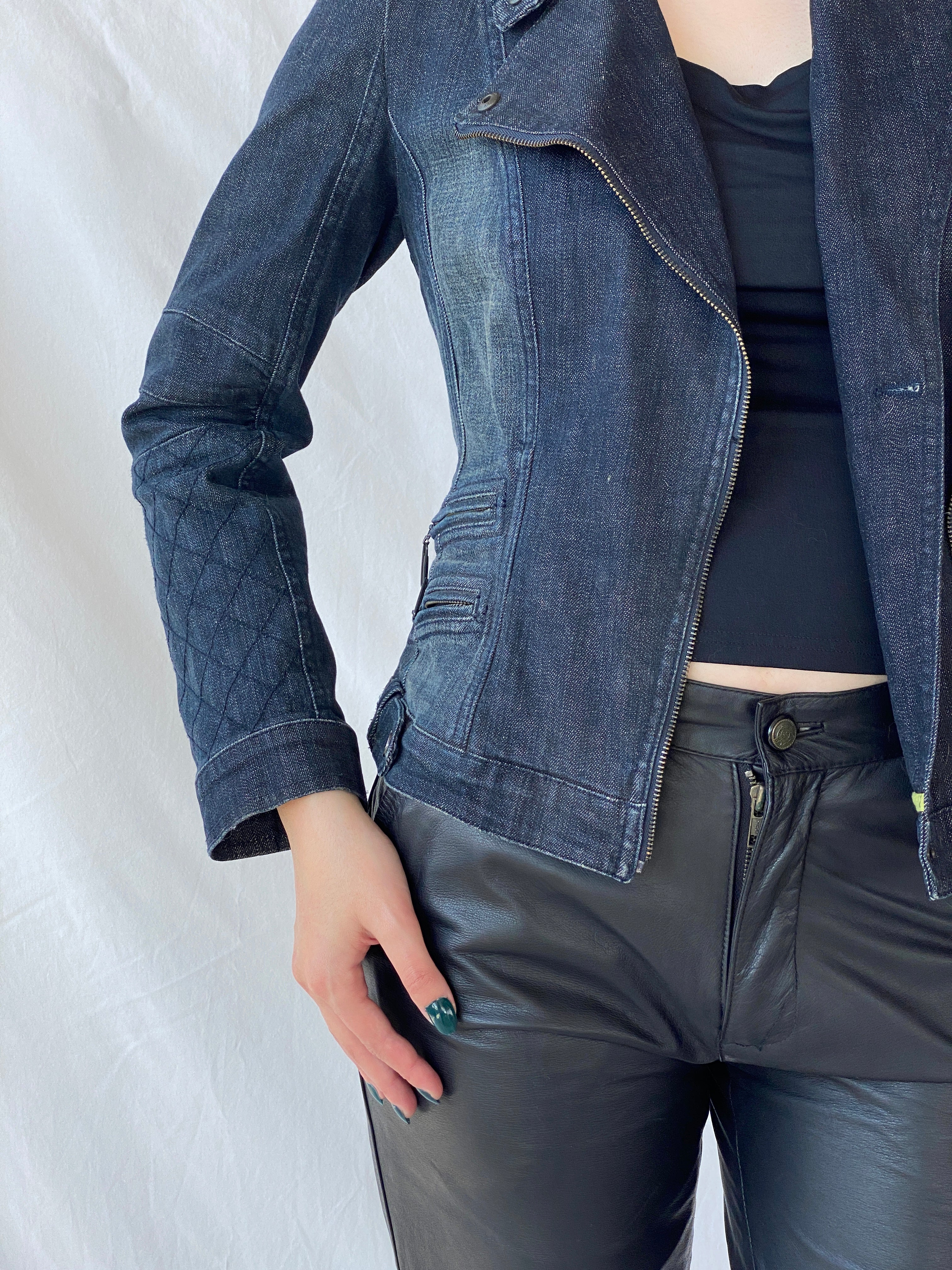 جاكيت جينز بيتي باركلي بايكر بسحاب بتصميم عتيق من عام 2000 مع تفاصيل مبطنة - مقاس متوسط