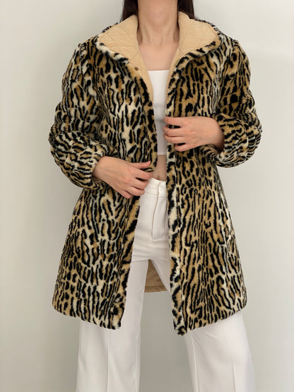 Vintage Y2K Reversible Beige Quilted Leopard Faux Fur Longline Jacket - L