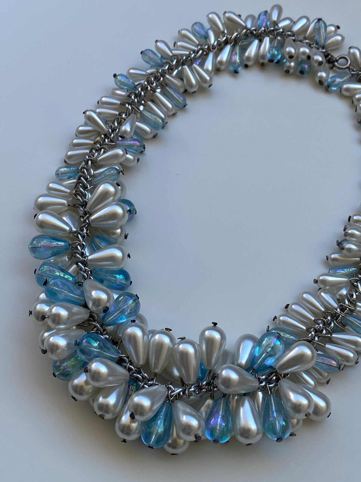 Vintage Faux Pearl & Iridescent Beaded Cluster Necklace Y2K Glam Jewelry Vintage Faux Pearl & Iridescent Beaded Cluster Necklace Y2K Glam Jewelry