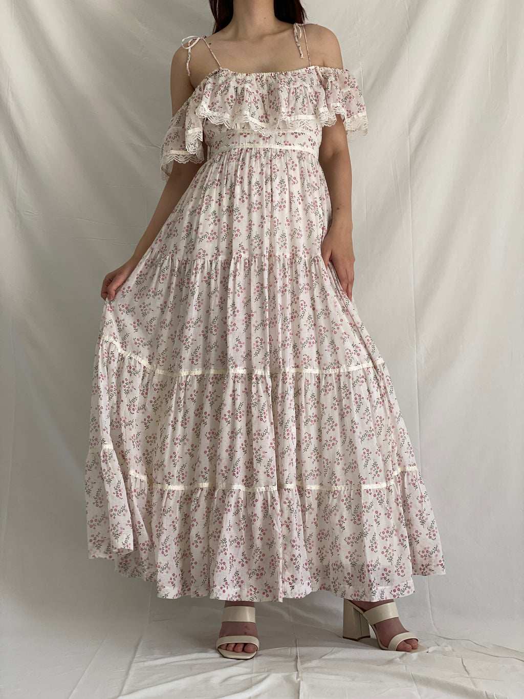 Vintage Gunne Sax by Jessica San Francisco Floral Cottagecore Maxi Dress Off Shoulder Ruffle Lace Prairie Gown - M