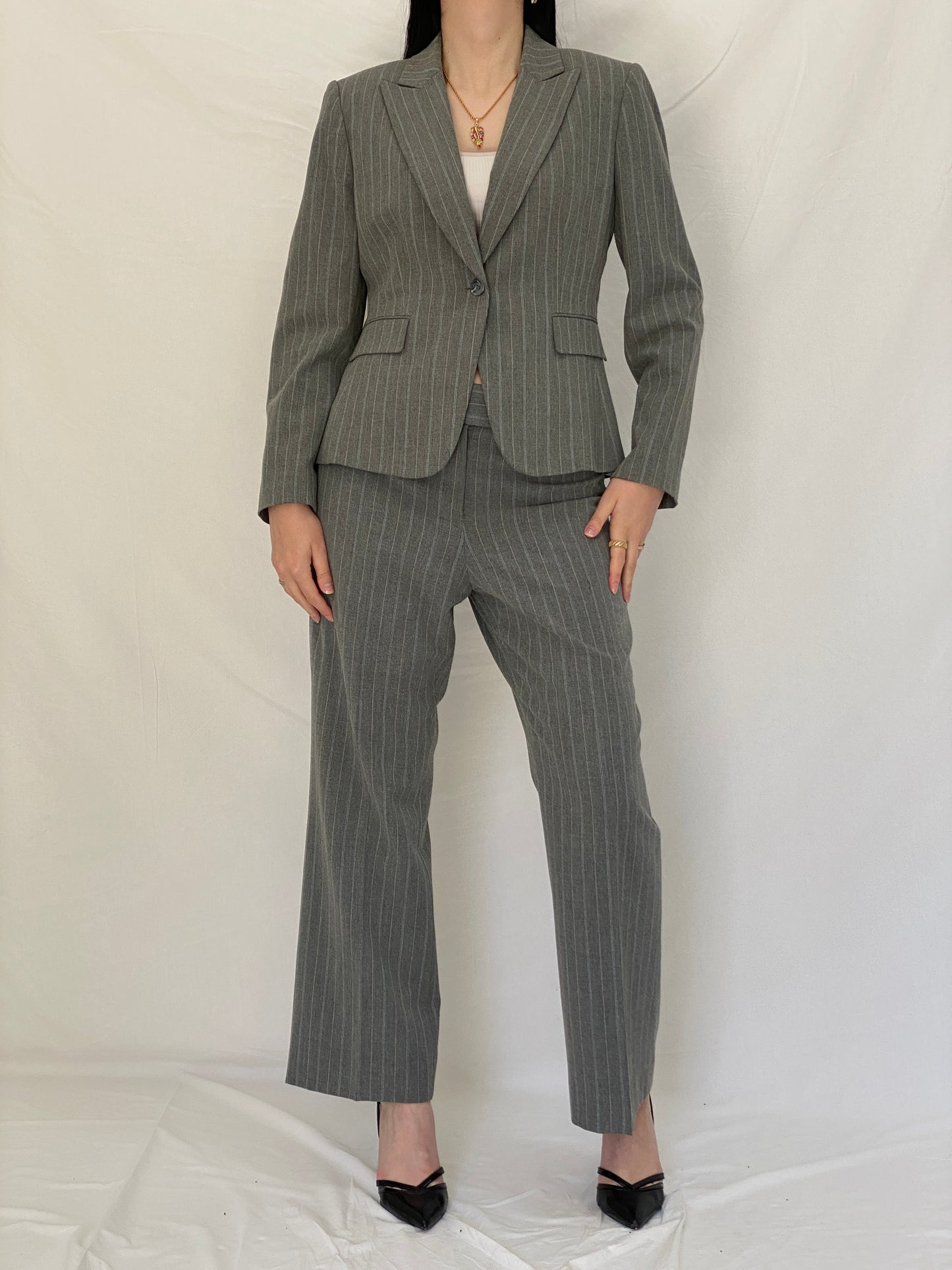 Vintage Tahari Arthur S. Levine Grey Pinstripe Suit Set Tailored Blazer & Straight-Leg Trousers Classic Officewear Power Suit - M