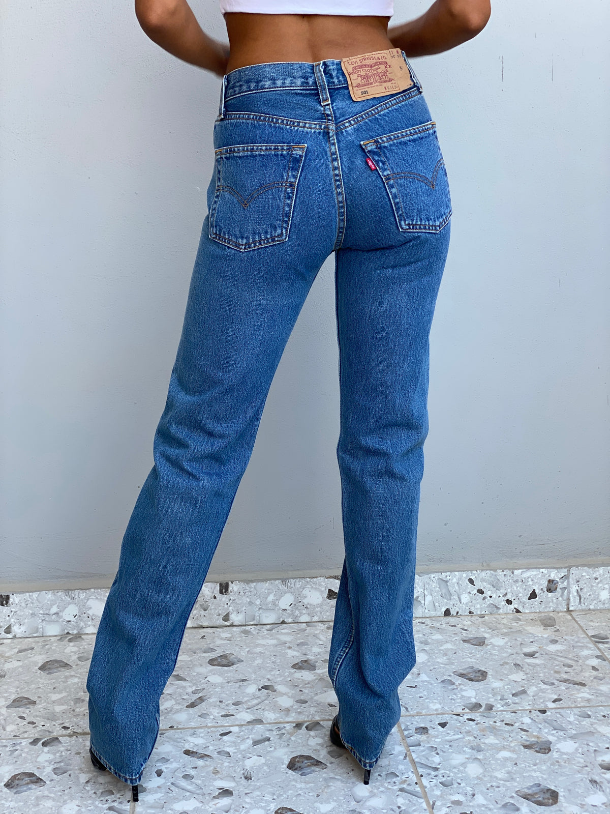 Vintage 90s Levi’s 501 Medium Wash Blue High-Rise Straight Leg Button Fly Jeans - 34EUR Vintage 90s Levi’s 501 Medium Wash Blue High-Rise Straight Leg Button Fly Jeans - 34EUR