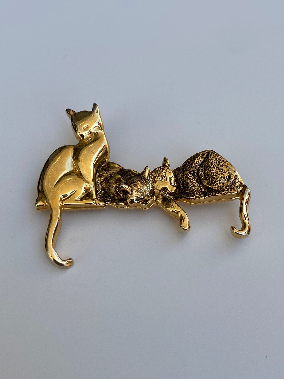 Vintage Gold Tone Cat Family Brooch Three Cats on Bench Statement Pin Vintage Gold Tone Cat Family Brooch Three Cats on Bench Statement Pin
