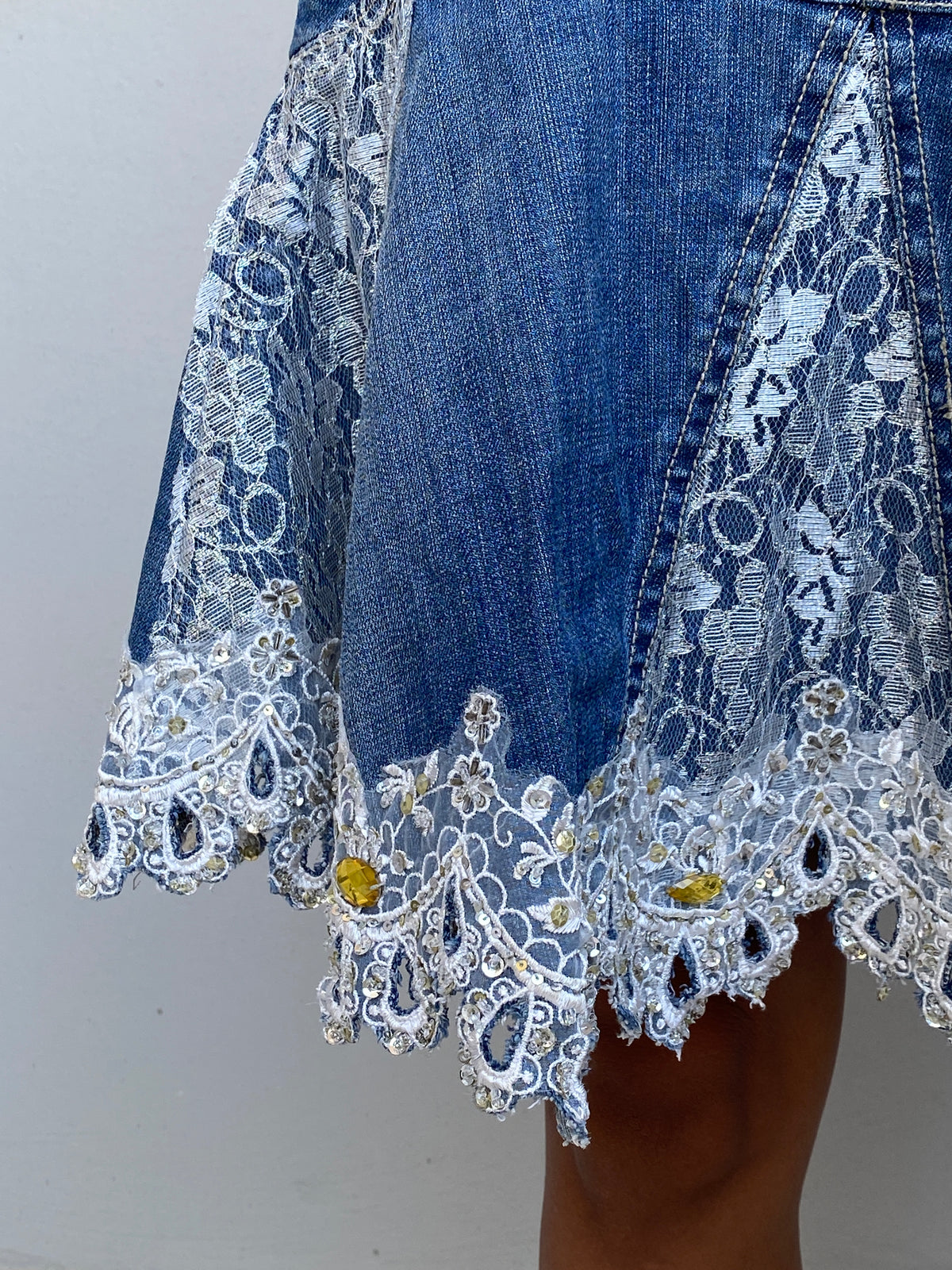 Y2K Rosa & Rose Blue Cotton Denim Lace Rhinestone Flared Skirt – S Y2K Rosa & Rose Blue Cotton Denim Lace Rhinestone Flared Skirt – S
